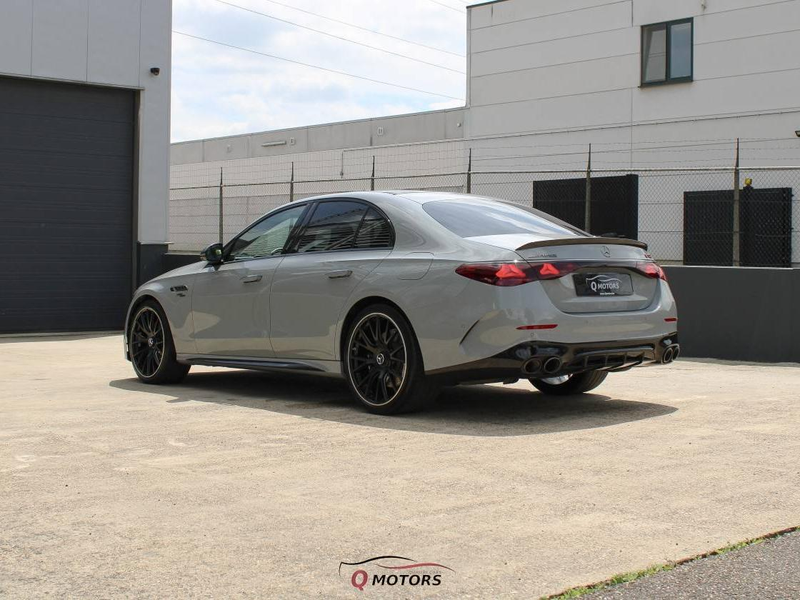 Mercedes-Benz E 53 AMG Hybrid 4-Matic Edition 1-CARBON-HYPERSCREEN-PERFORMANCE-PANO-HUD-BURM-ACC — photo 9