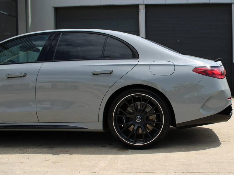 Mercedes-Benz E 53 AMG Hybrid 4-Matic Edition 1-CARBON-HYPERSCREEN-PERFORMANCE-PANO-HUD-BURM-ACC — photo 7