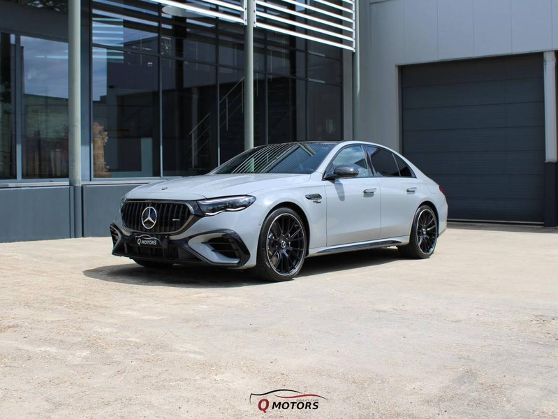 Mercedes-Benz E 53 AMG Hybrid 4-Matic Edition 1-CARBON-HYPERSCREEN-PERFORMANCE-PANO-HUD-BURM-ACC — photo 4