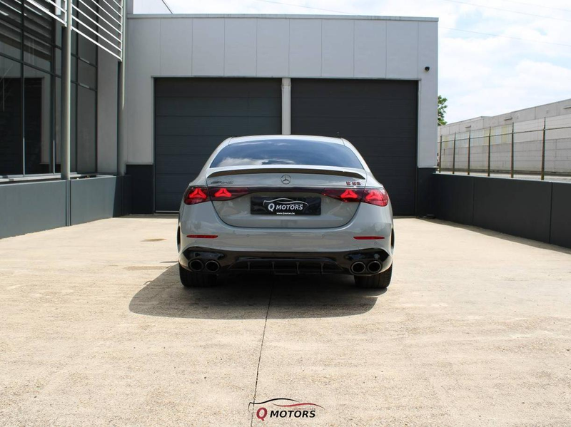 Mercedes-Benz E 53 AMG Hybrid 4-Matic Edition 1-CARBON-HYPERSCREEN-PERFORMANCE-PANO-HUD-BURM-ACC — photo 8
