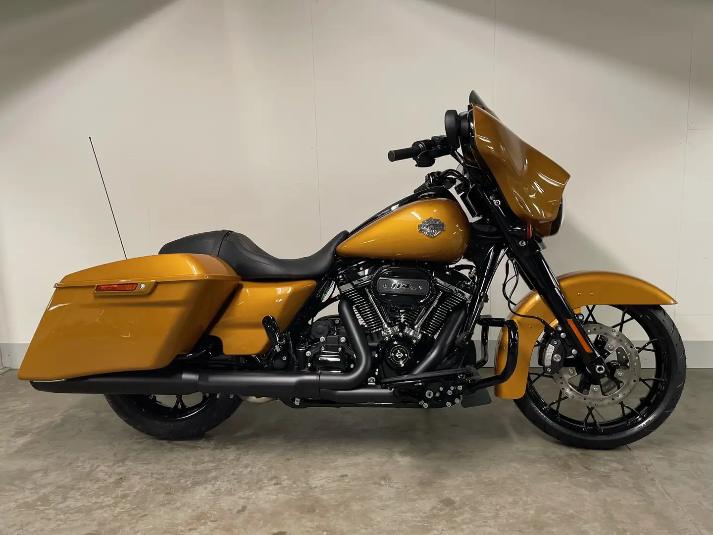 Harley-Davidson Street Glide TOURING FLHXS SPECIAL Altın - 1