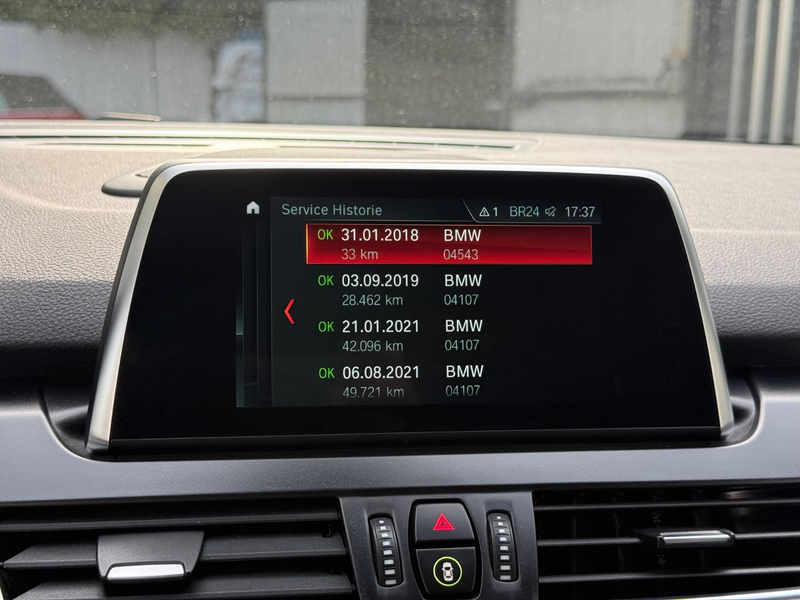 BMW 218 Aut xDrive Sport Line LED/AHK — photo 12