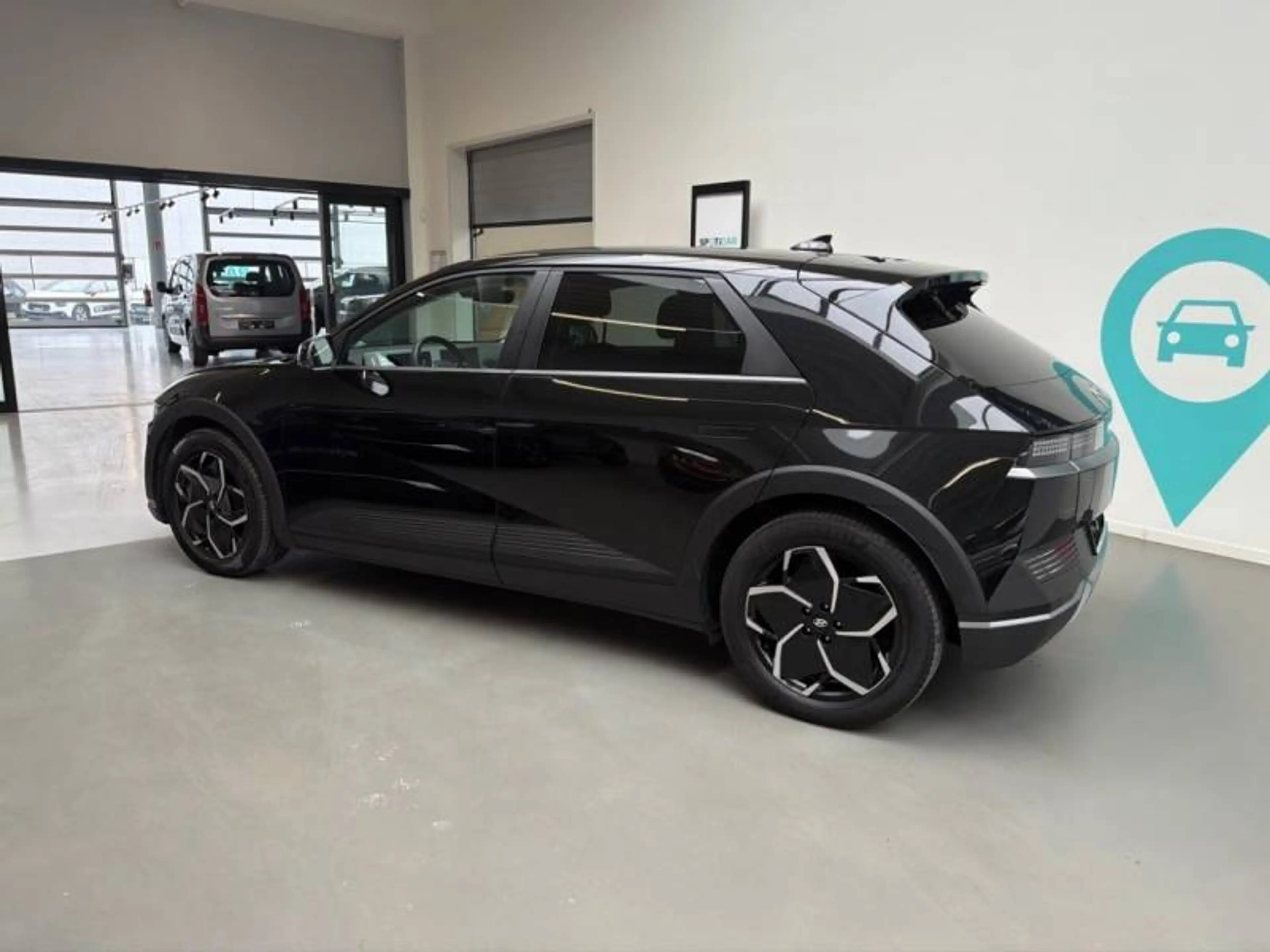 Hyundai IONIQ 5 1 77.4kWh Core — photo 7