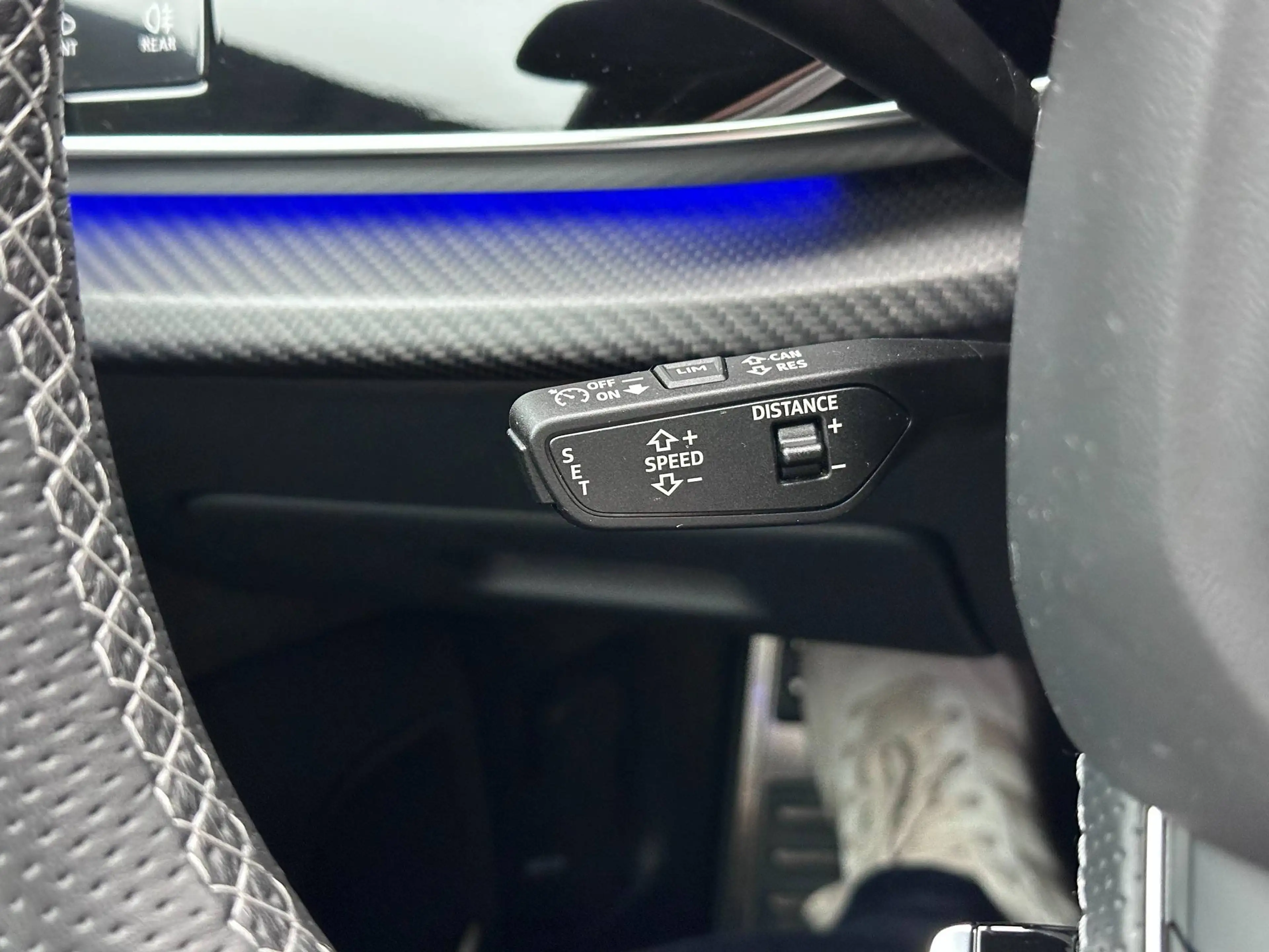 Audi RS Q8 4.0 TFSI quattro *KERAMIK*PANORAMA*RS-Abgas*B&O* — photo 21