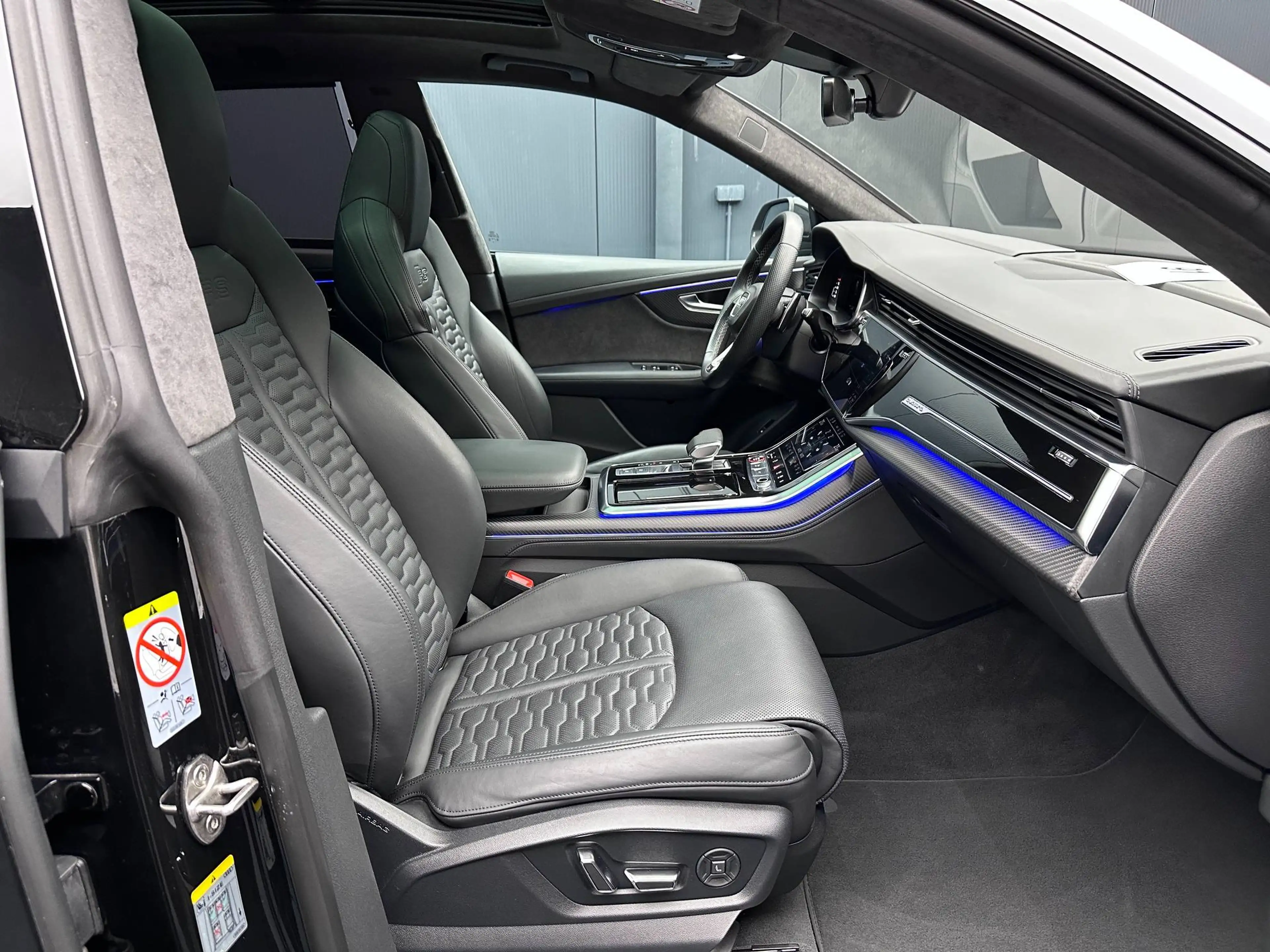 Audi RS Q8 4.0 TFSI quattro *KERAMIK*PANORAMA*RS-Abgas*B&O* — photo 11