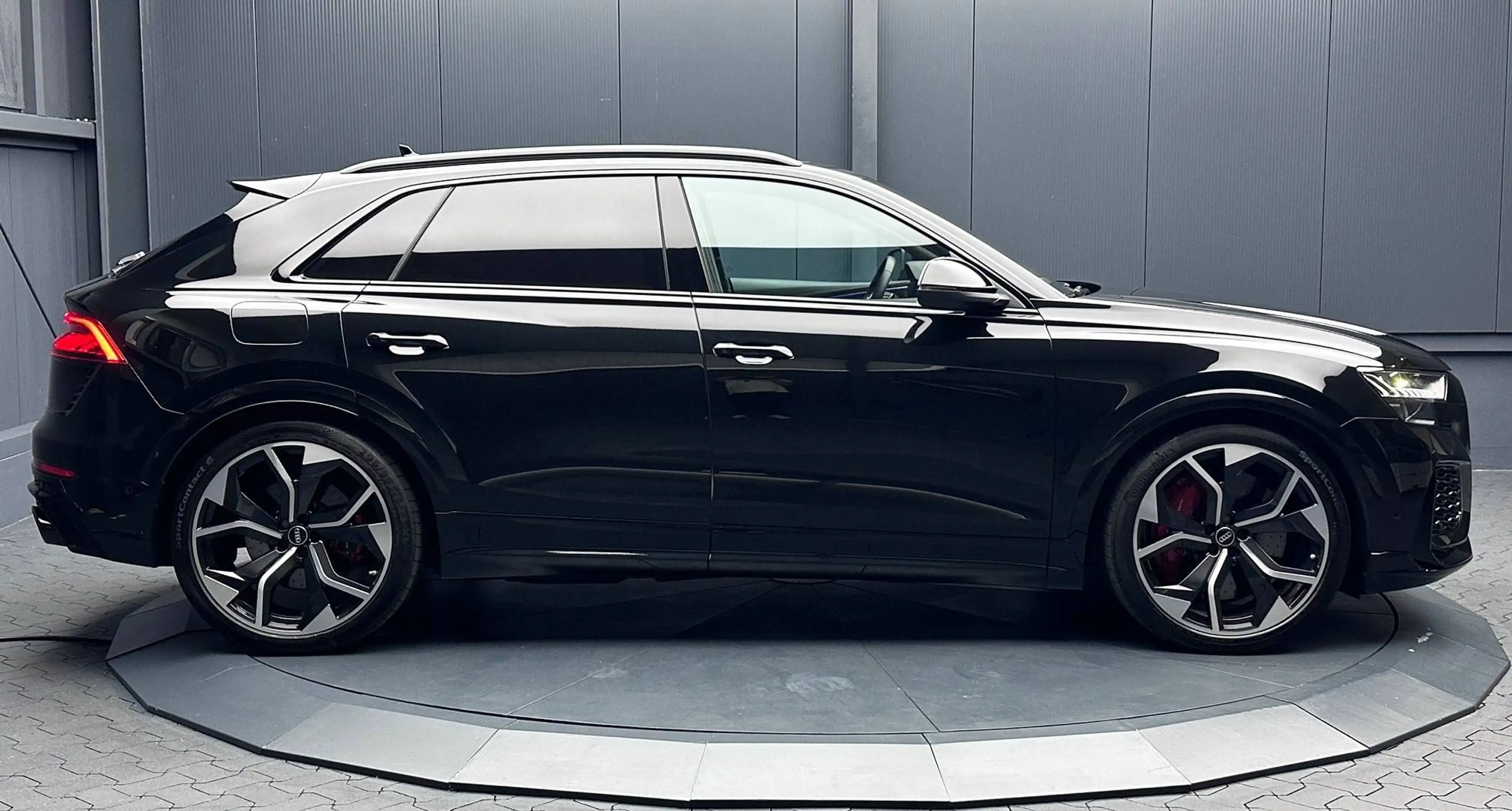 Audi RS Q8 4.0 TFSI quattro *KERAMIK*PANORAMA*RS-Abgas*B&O* — photo 6