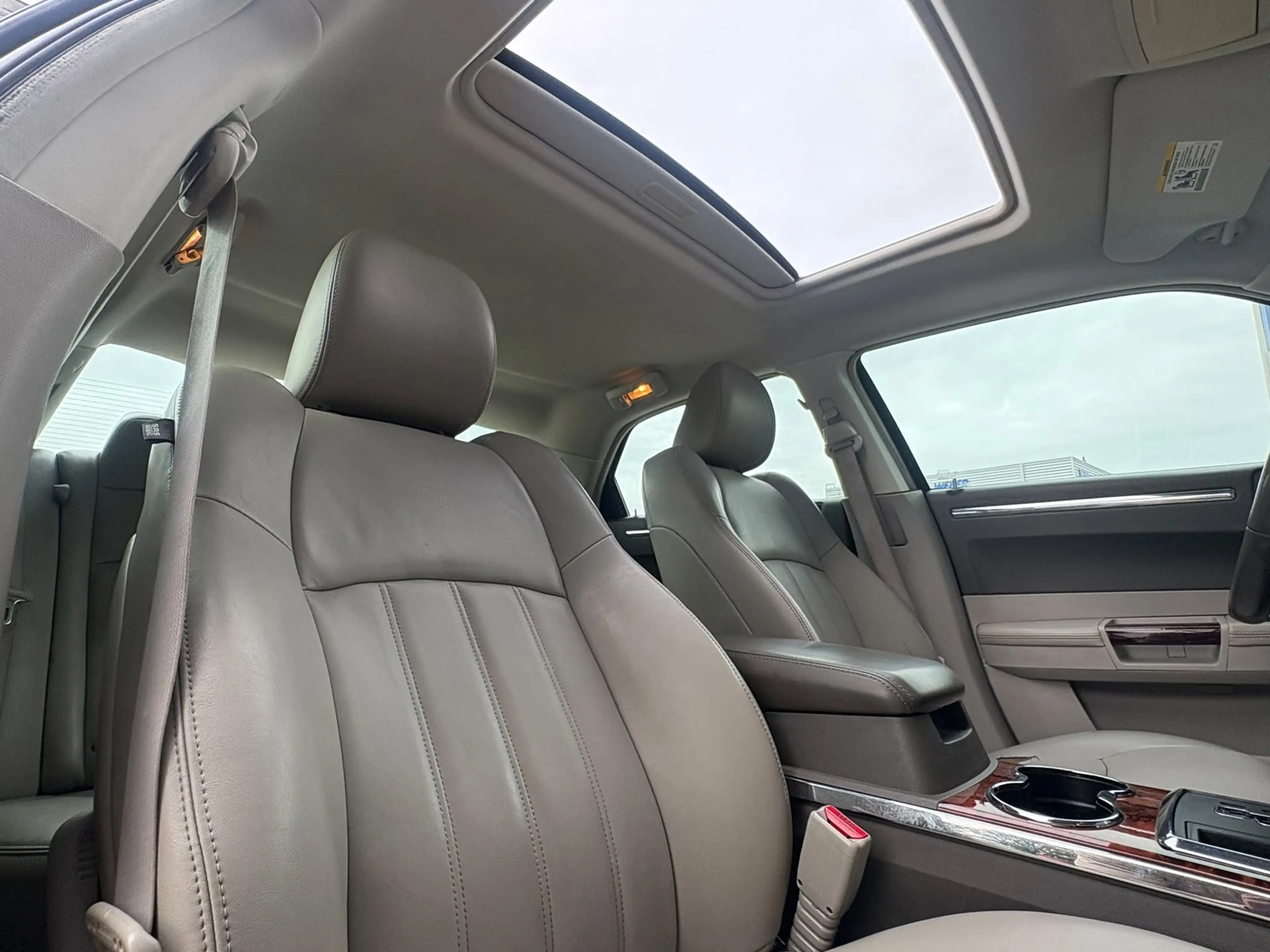Chrysler 300C 3.5 V6 249pk Schuifdak / Stoelverwarming / Navigat — photo 13