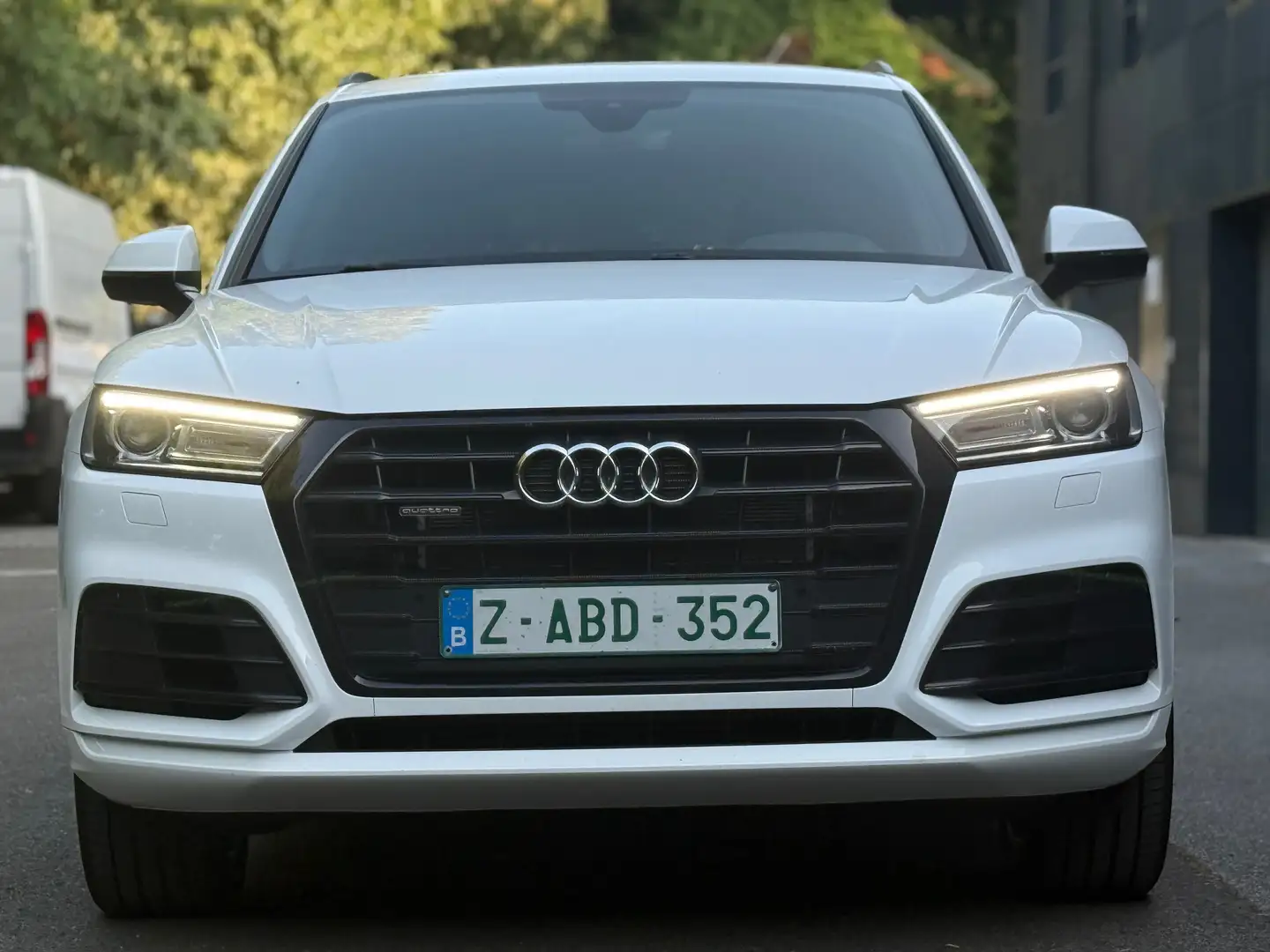 Audi Q5 plug in55 TFSi Quattro 3x S Line-46 co2-11.2020 Wit - 1