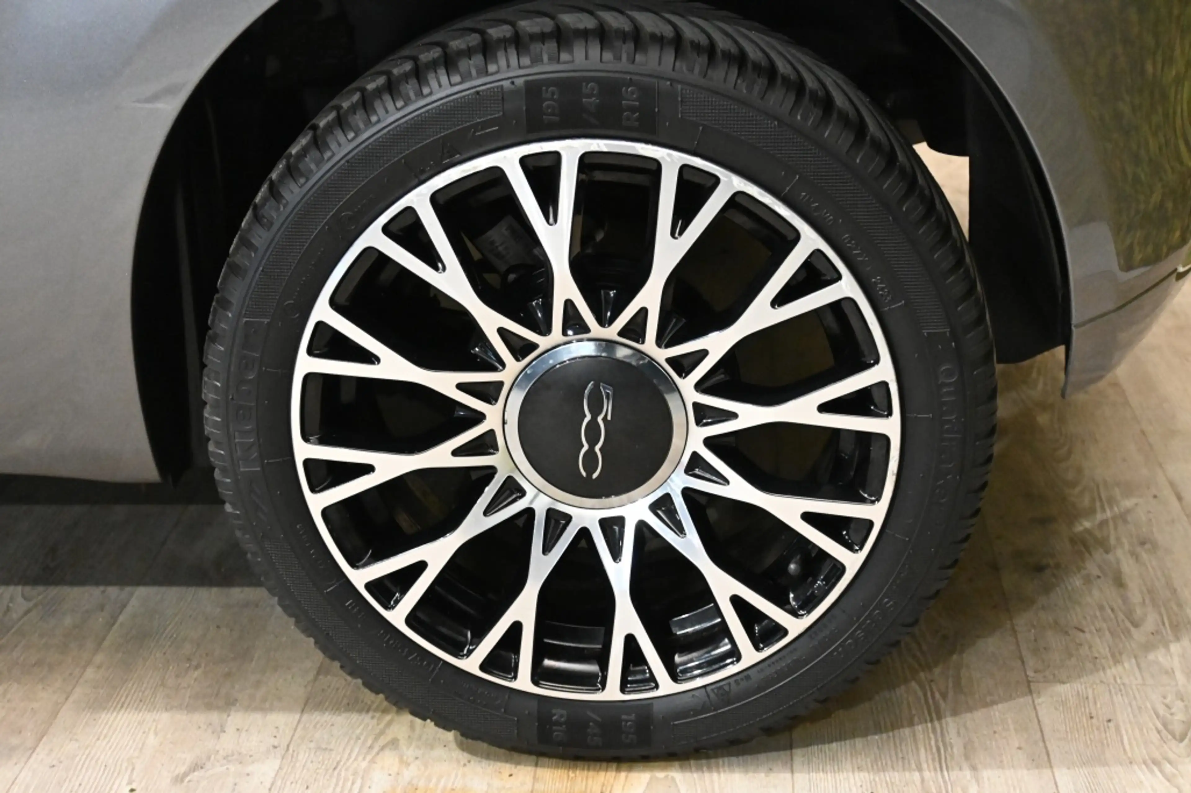 Fiat 500 1.0 Hybrid Dolcevita — photo 15