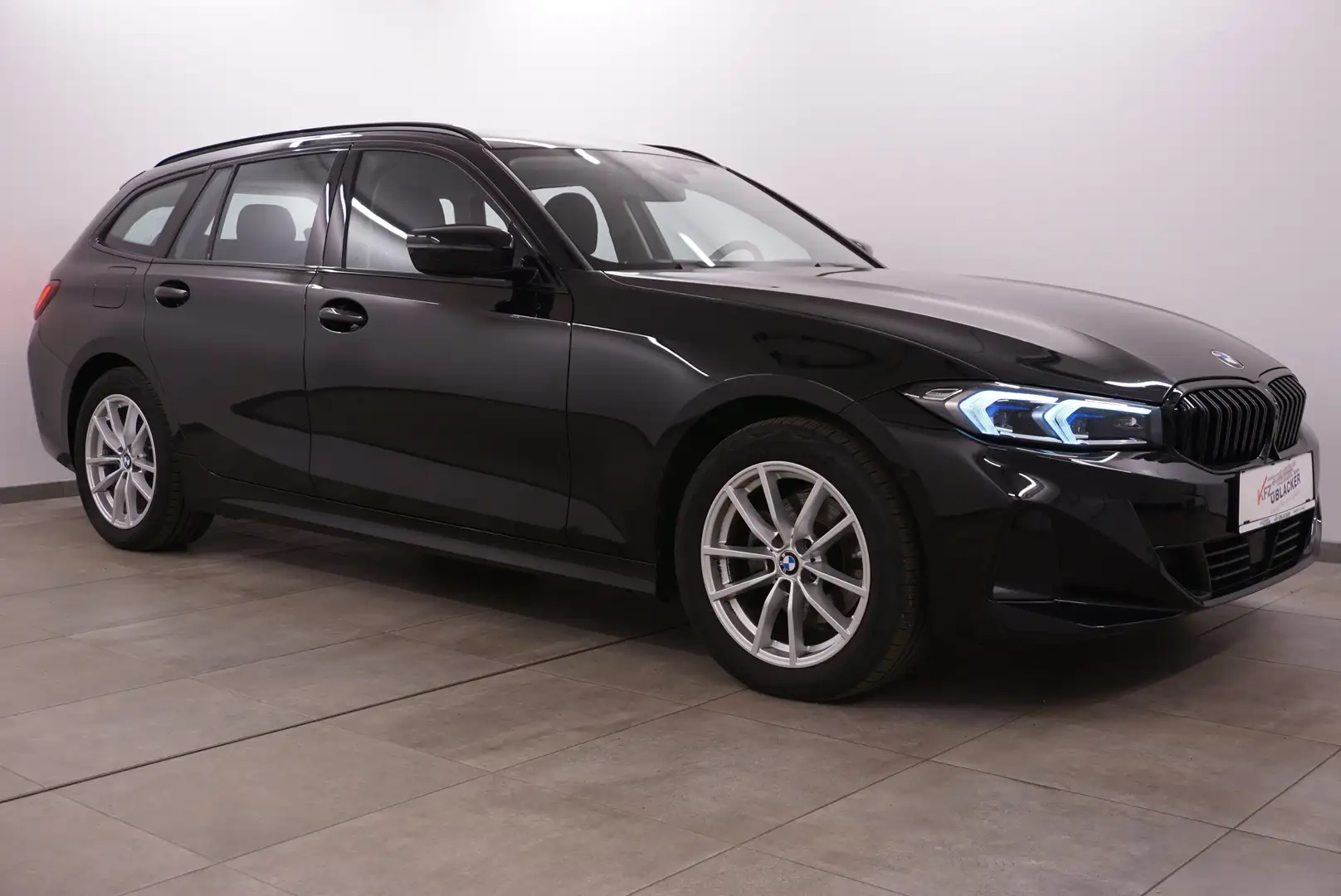 BMW 320 d xDrive // Abstandstempomat // Schwarz - 1
