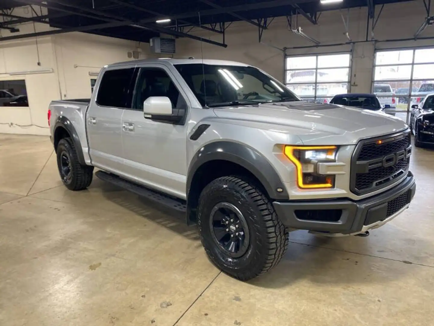 Ford F 150 Raptor Argent - 2