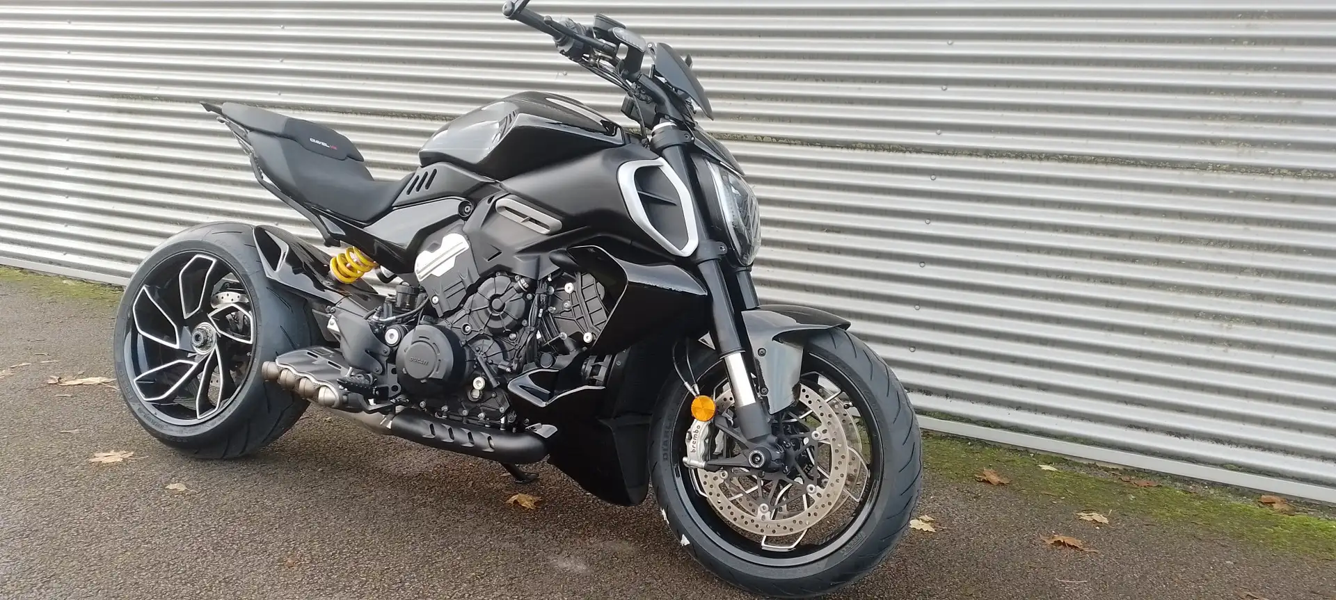 Ducati Diavel Noir - 1