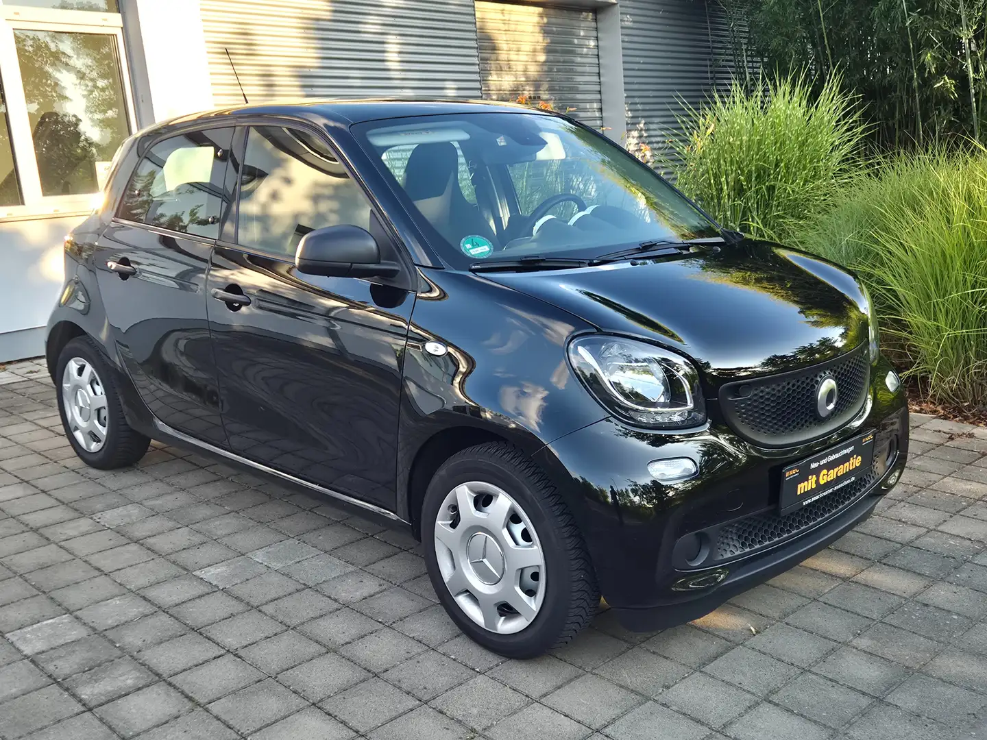 smart forFour Basis 52kW*Klima *5Türig*Euro6 *Tempomat Negro - 1