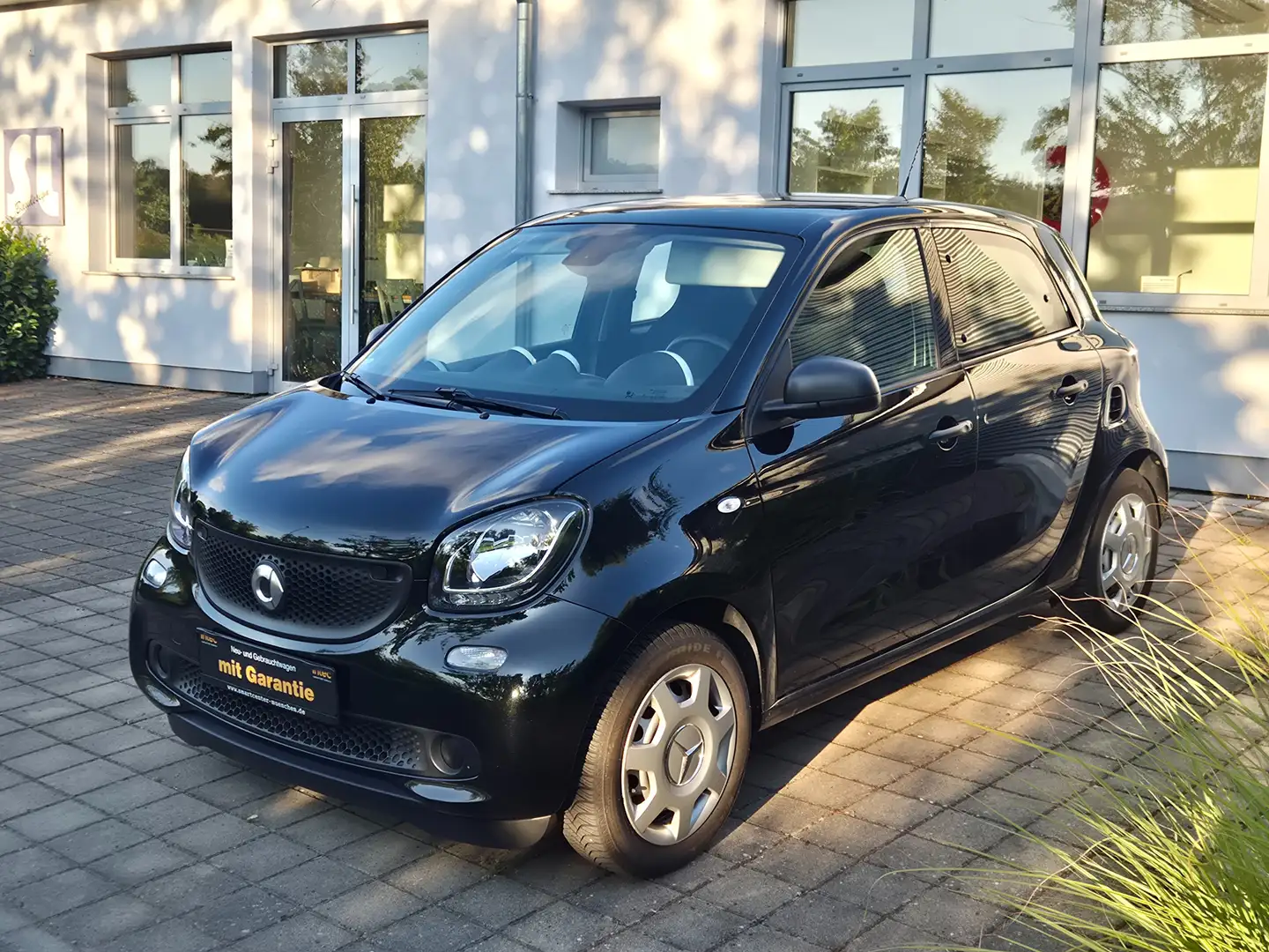 smart forFour Basis 52kW*Klima *5Türig*Euro6 *Tempomat Negro - 2