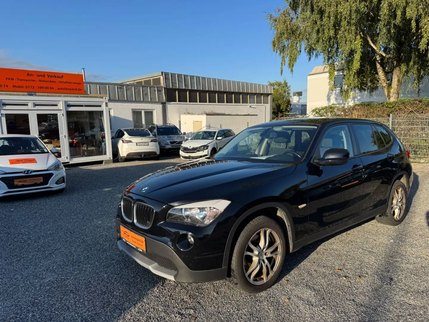BMW X1 Baureihe X1 18 d sDrive Schwarz - 2