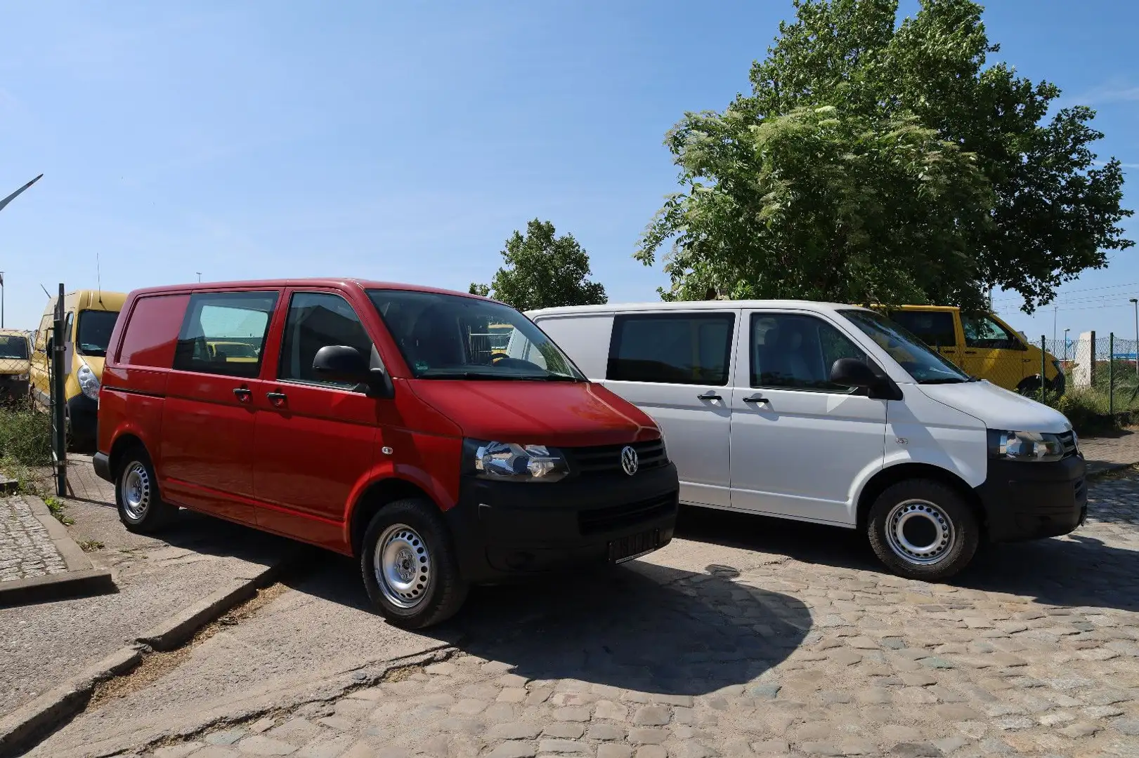 Volkswagen T5 Transporter Kasten-Kombi 2.0 TDI/EU5/1.Hand Rot - 1