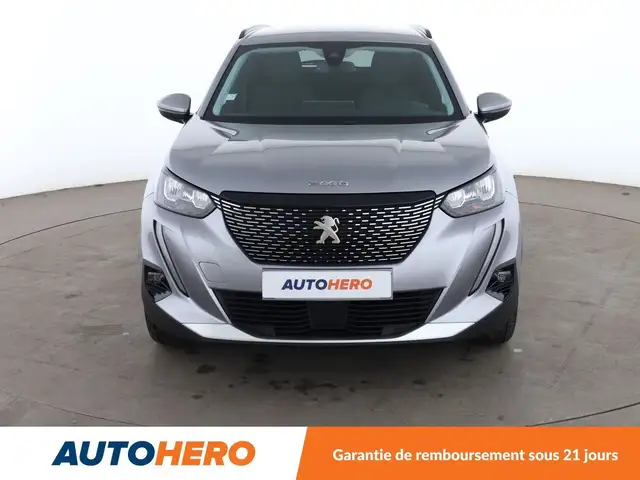 Peugeot 2008 view 9