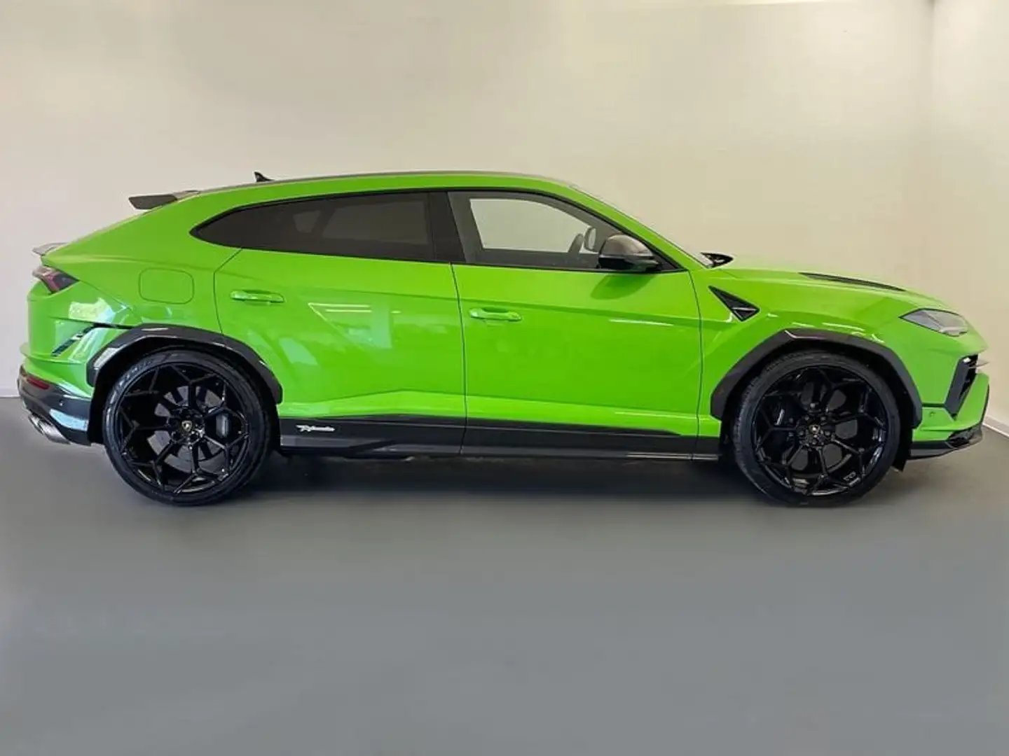 Lamborghini Urus 4.0 Performante Verde - 2