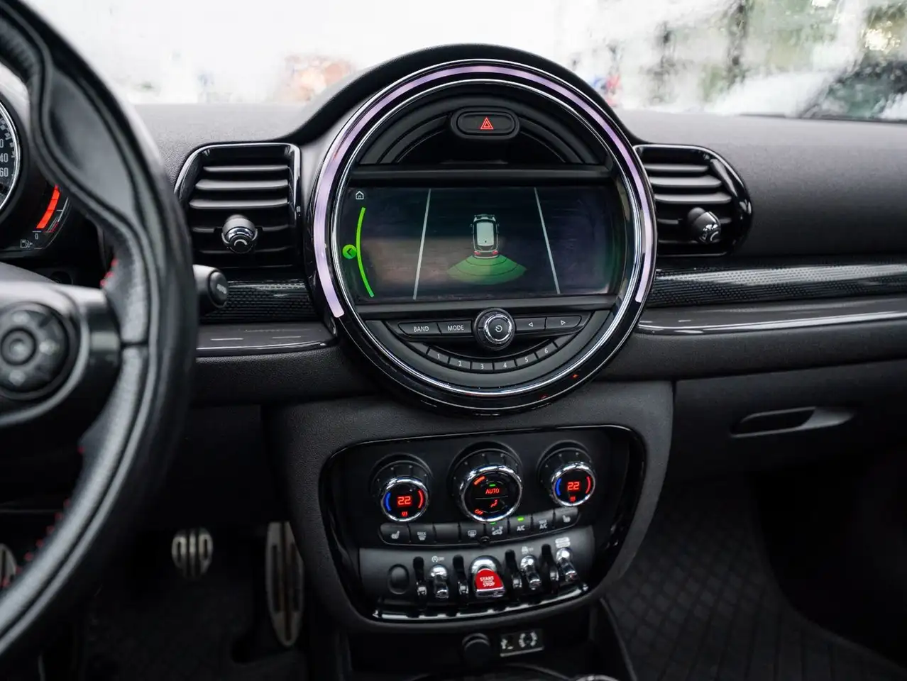 MINI Cooper Clubman снимка MINI Cooper Clubman