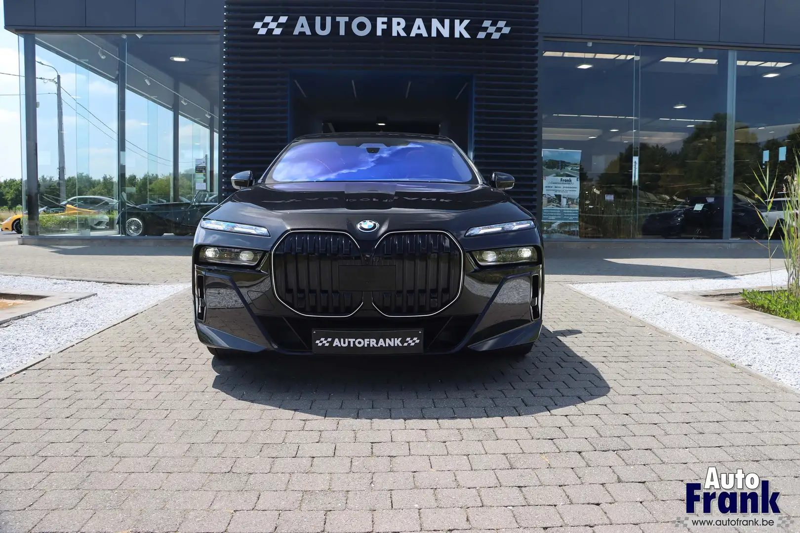 BMW i7 60 / M-SPORT-PRO / PANO / DRIV+PARK PRO / TREKHK Noir - 2