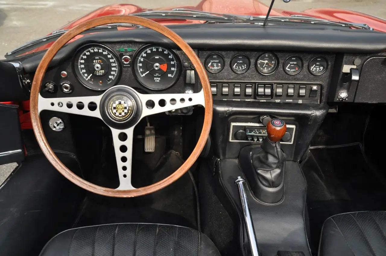 Jaguar E-Type 4.2 CABRIO II SERIE, foto 12
