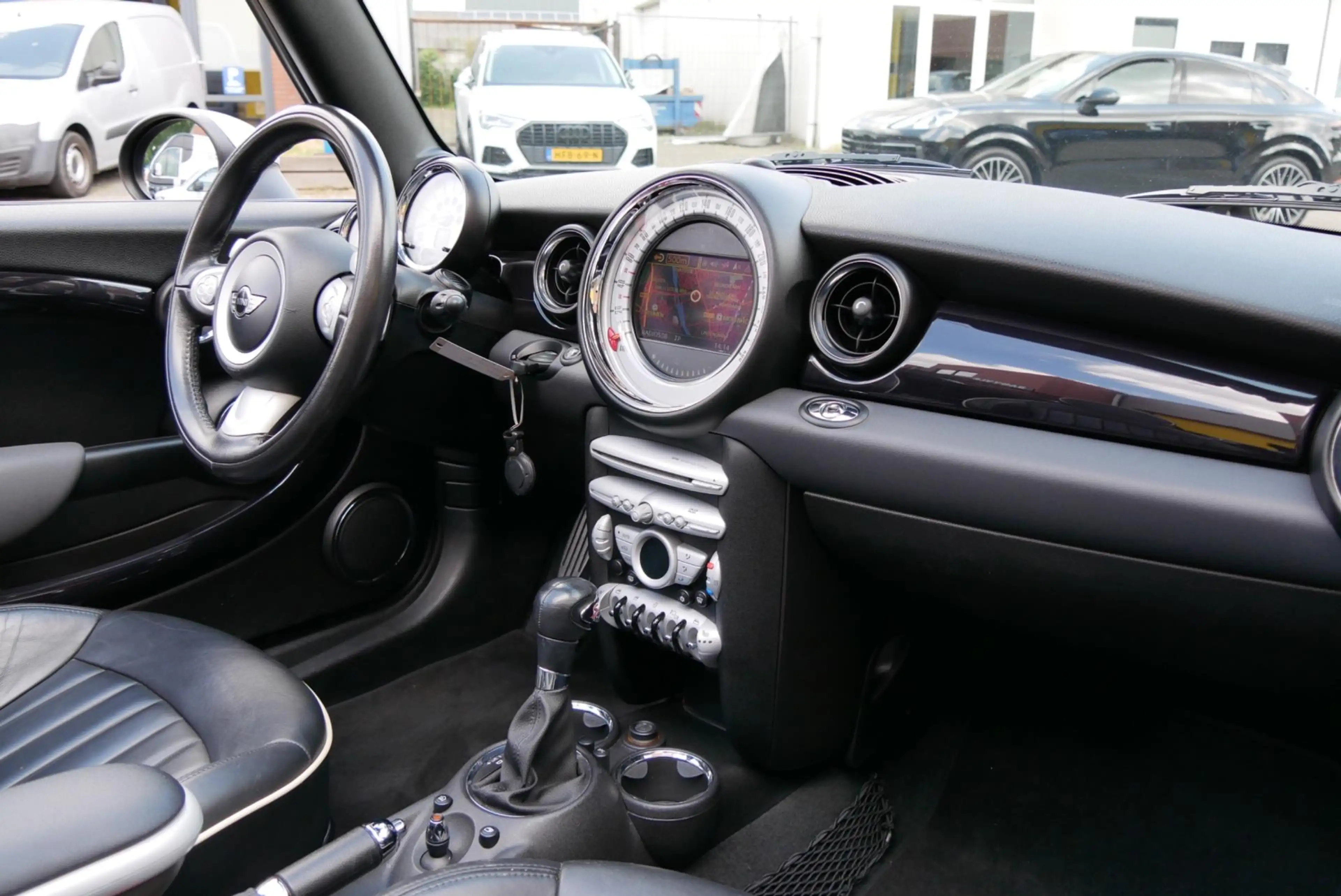 MINI Cooper S Cabrio Mini 1.6 Chili luxe leder.new ketting. navi. stoel — photo 15