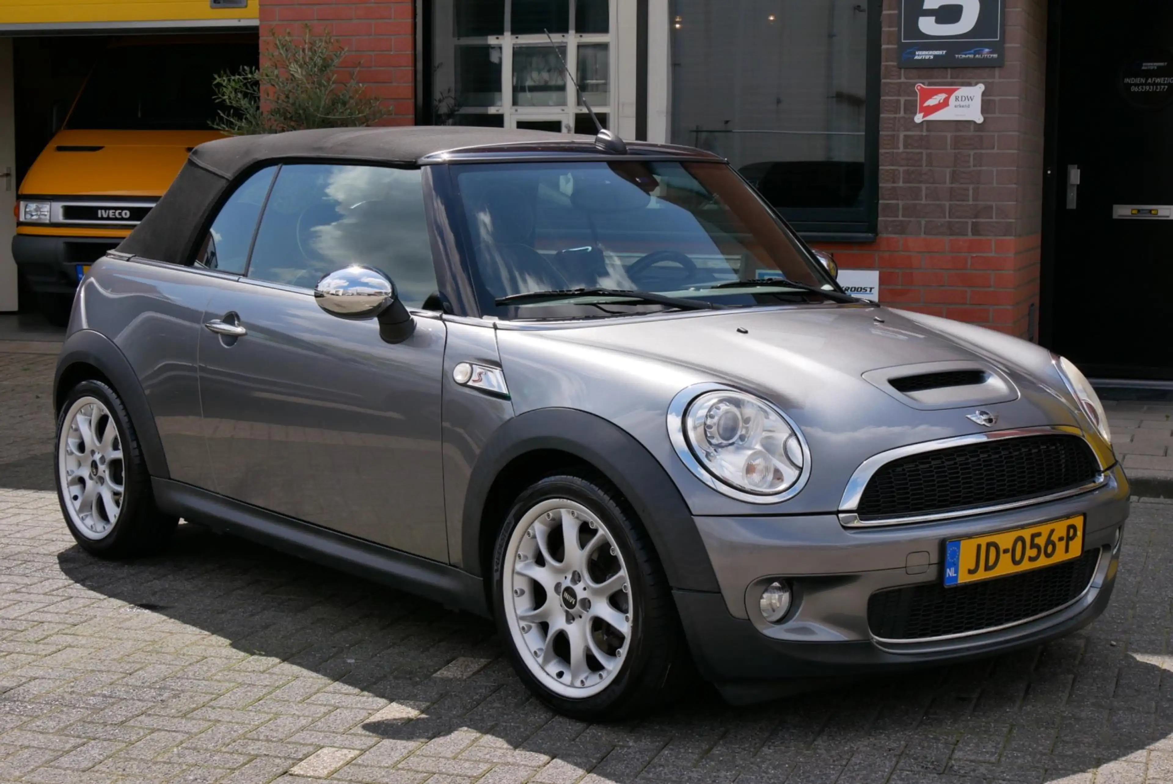 MINI Cooper S Cabrio Mini 1.6 Chili luxe leder.new ketting. navi. stoel — photo 9