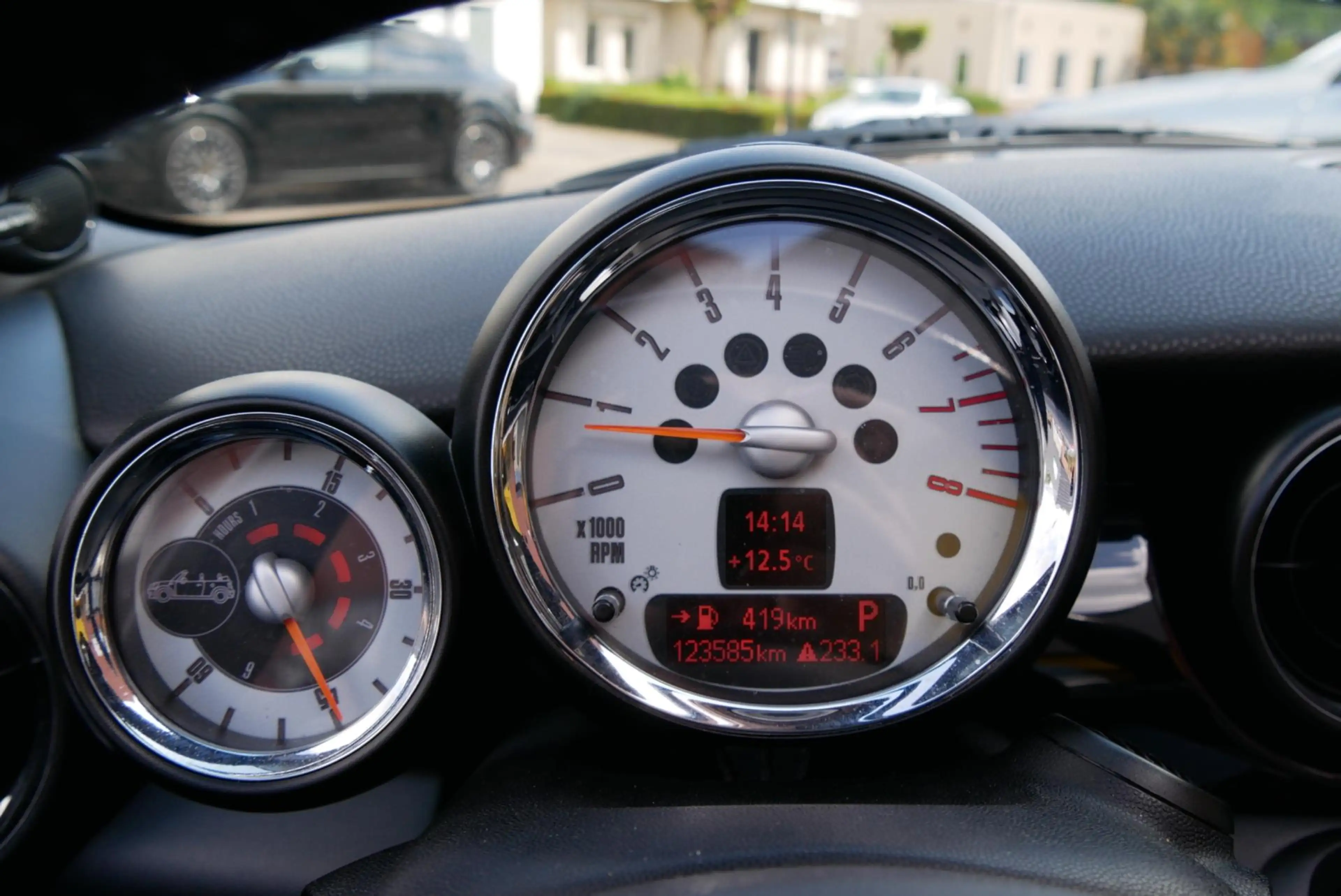 MINI Cooper S Cabrio Mini 1.6 Chili luxe leder.new ketting. navi. stoel — photo 17