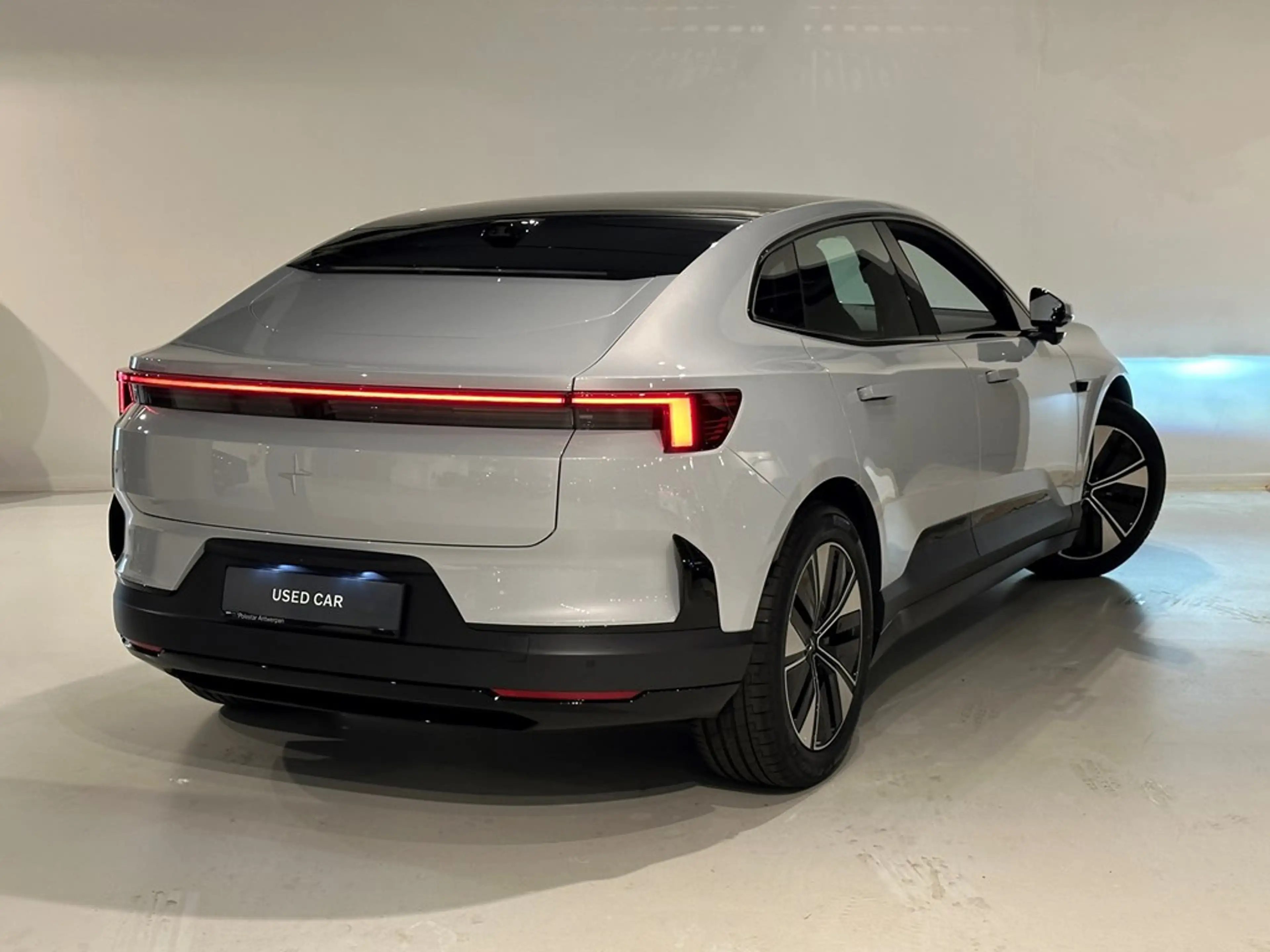 Polestar 4 Long Range — photo 2