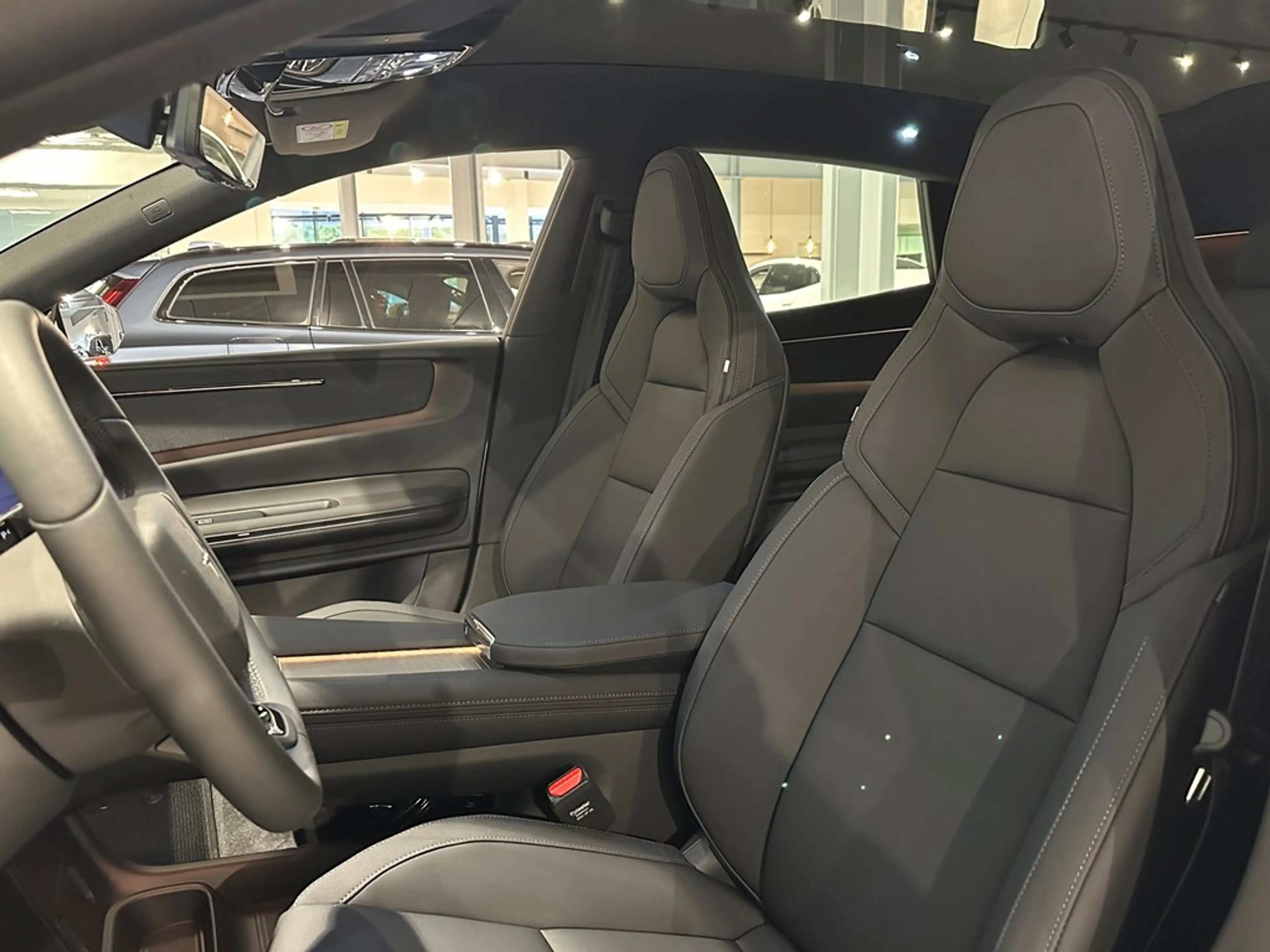 Polestar 4 Long Range — photo 5