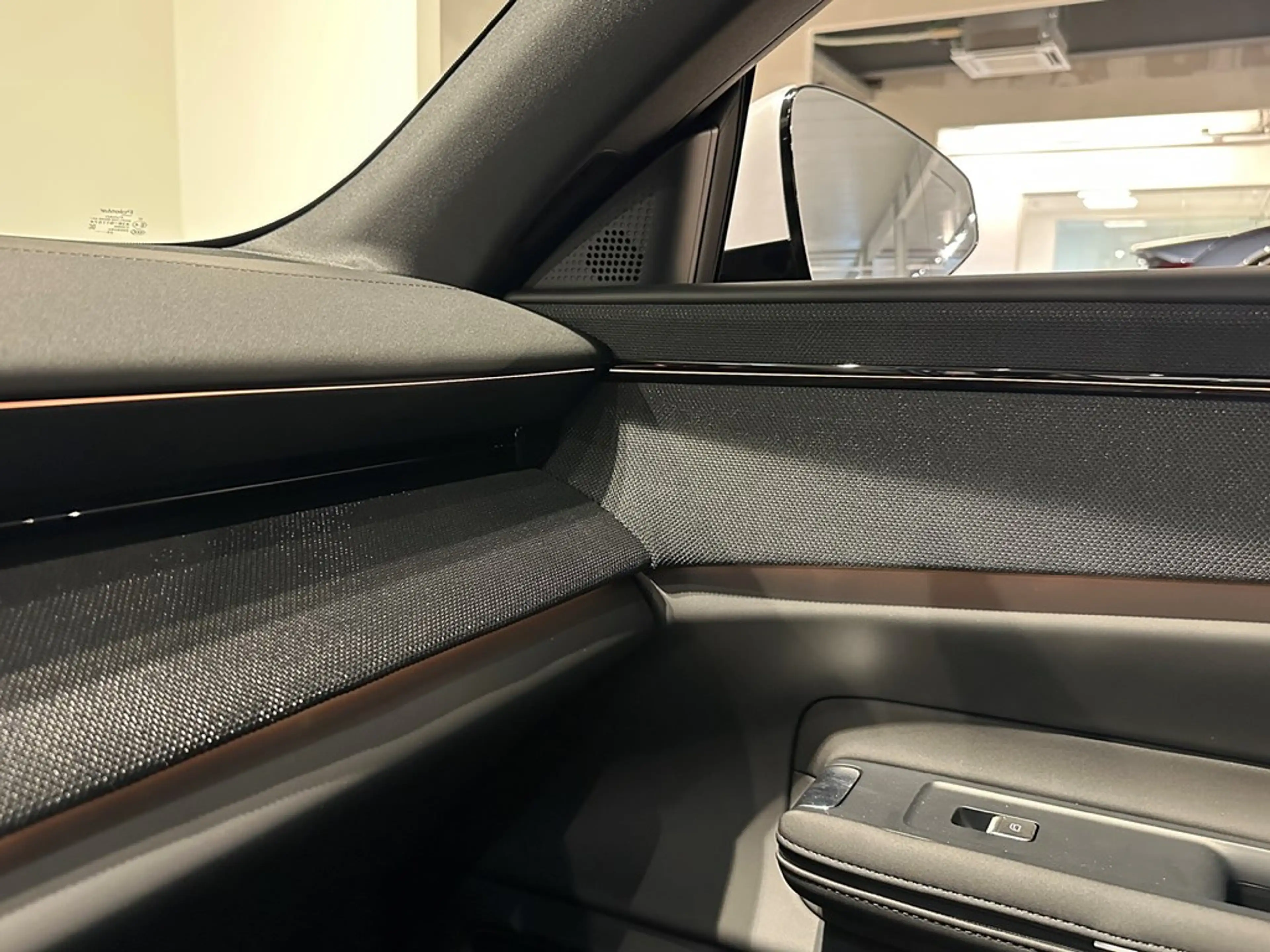 Polestar 4 Long Range — photo 7