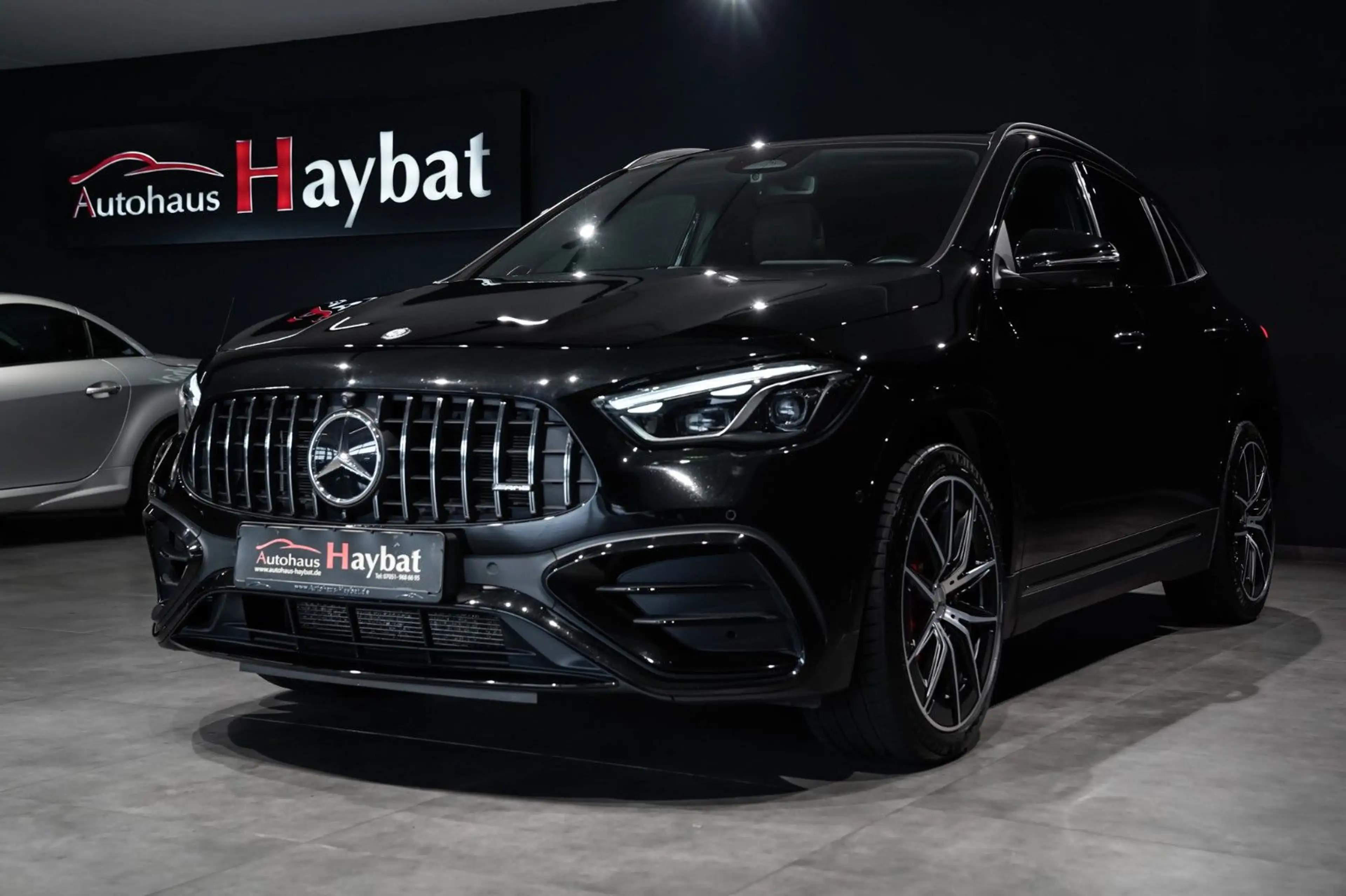 Mercedes-Benz GLA 45 AMG GLA 45 S AMG Multibeam-Pano-HeadUp-360° — photo 3