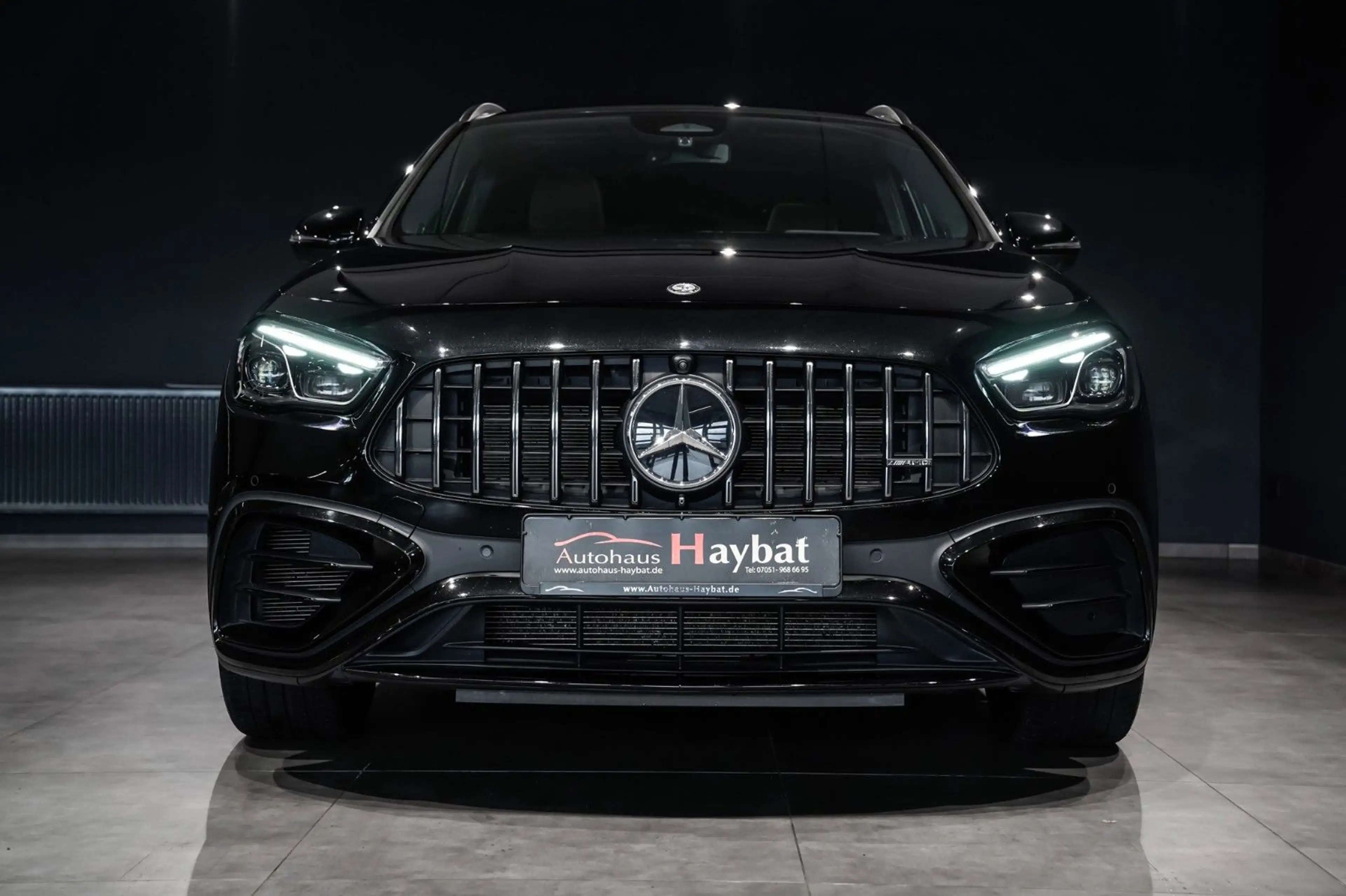 Mercedes-Benz GLA 45 AMG GLA 45 S AMG Multibeam-Pano-HeadUp-360° — photo 2