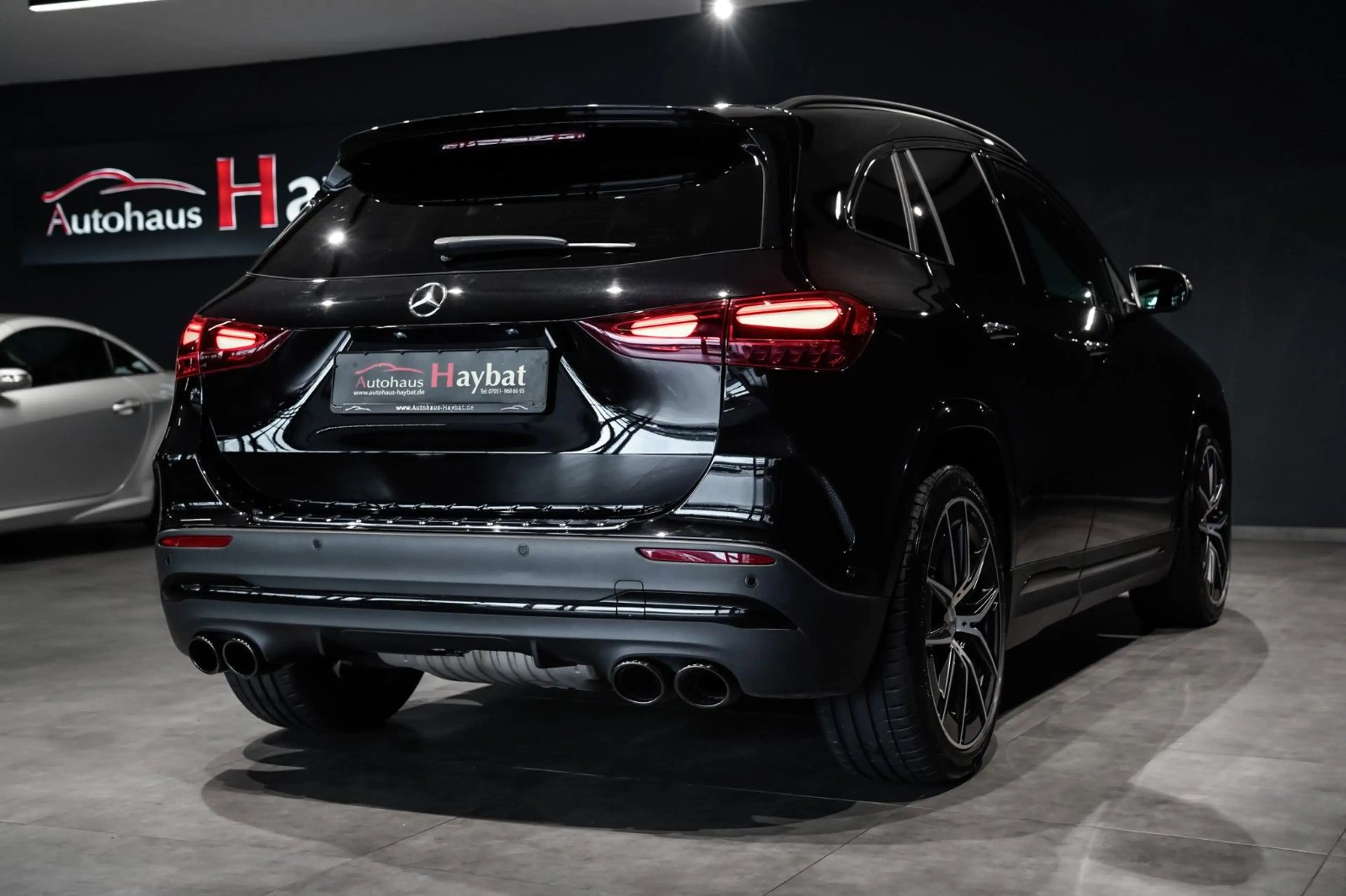 Mercedes-Benz GLA 45 AMG GLA 45 S AMG Multibeam-Pano-HeadUp-360° — photo 8