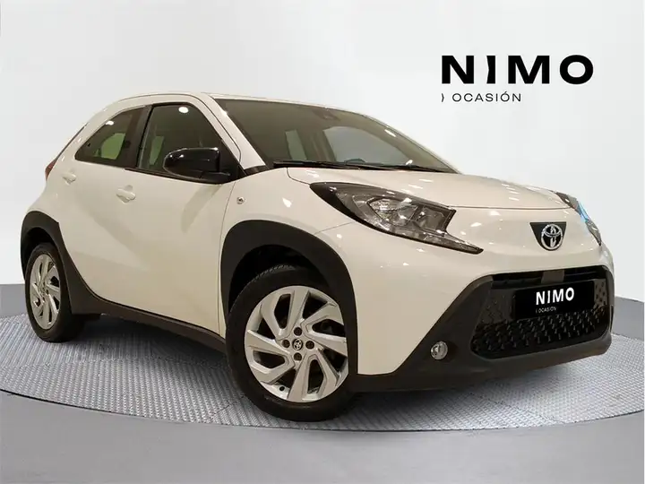 Toyota Aygo X Cross 1.0 Play CVT 2023