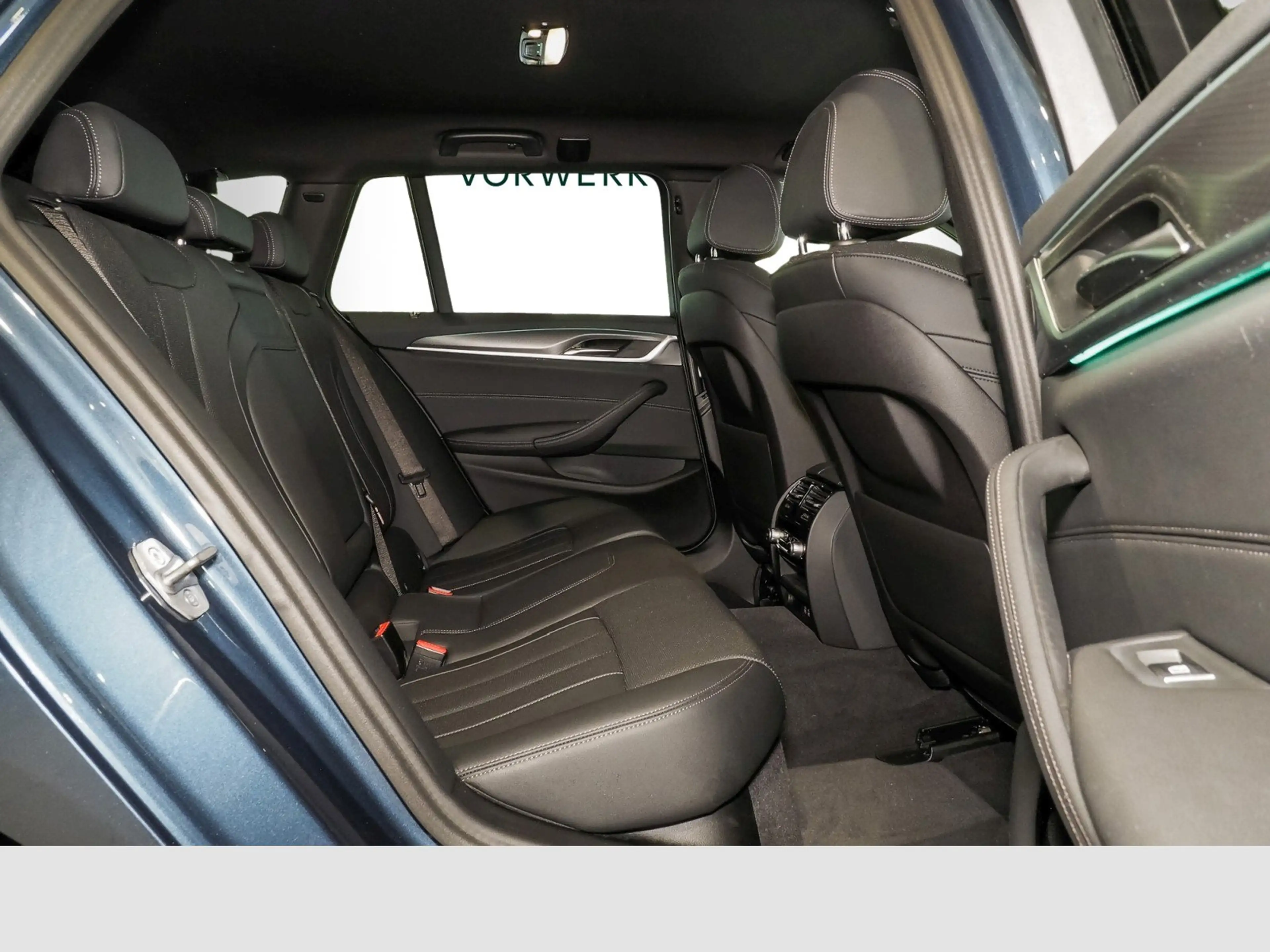 BMW 520 ANDERE M SPORT I MHEV — photo 8