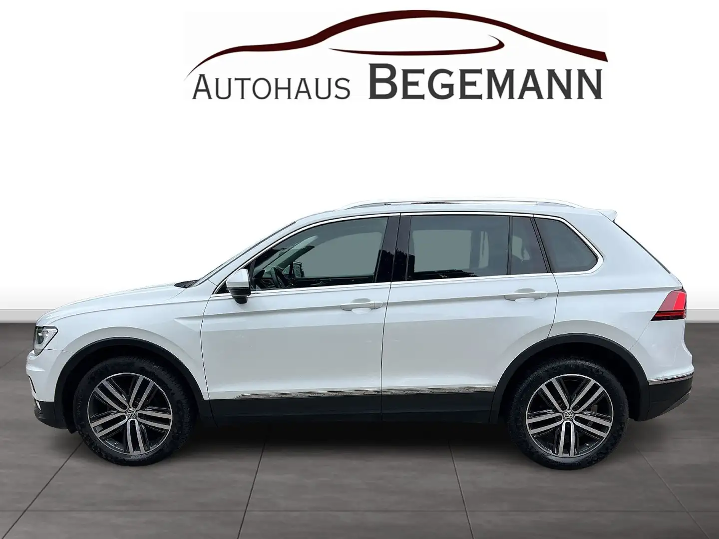 Volkswagen Tiguan 2.0TDI Highline 4M Pano Virtual St-Hzg Blanc - 2