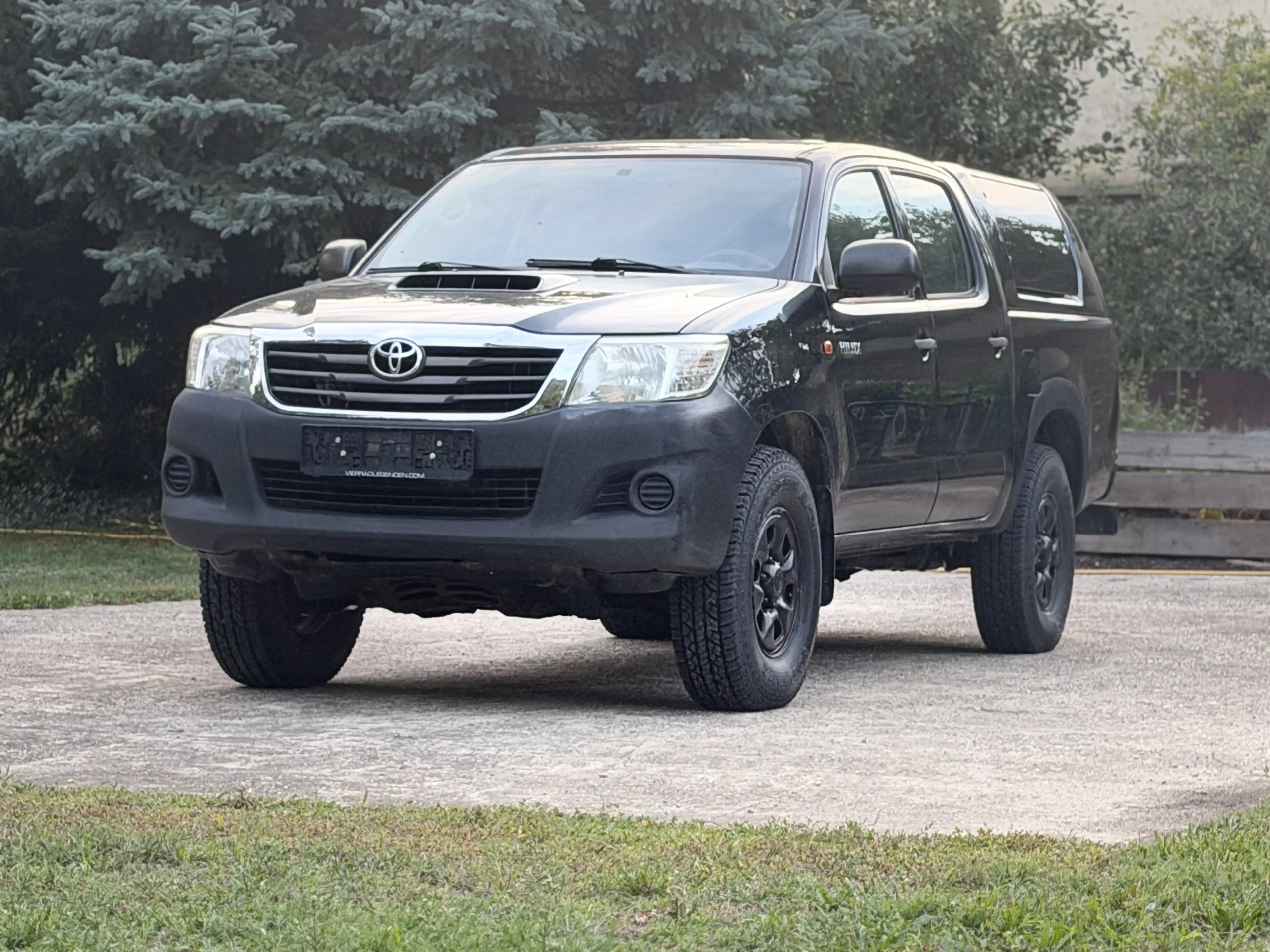 Toyota Hilux DK Country 4x4 2,5 D-4D 145 Country