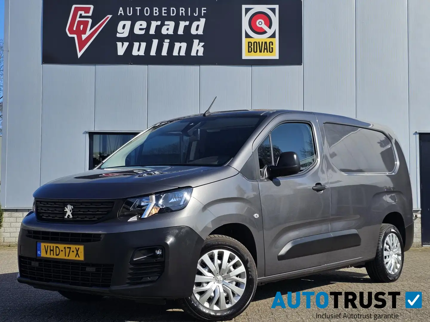 Peugeot Partner 1.5HDI 130PK AUTOMAAT Premium LONG CAMERA TREKHAAK Grijs - 1