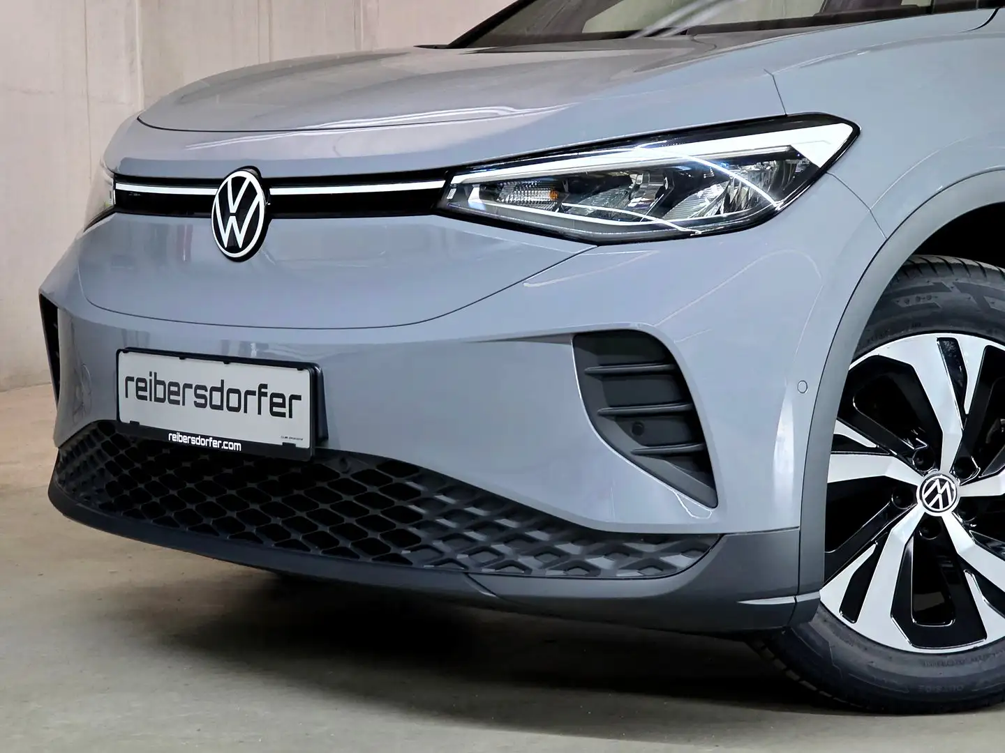 Volkswagen ID.4 Pure 109 kW Basis Grau - 2