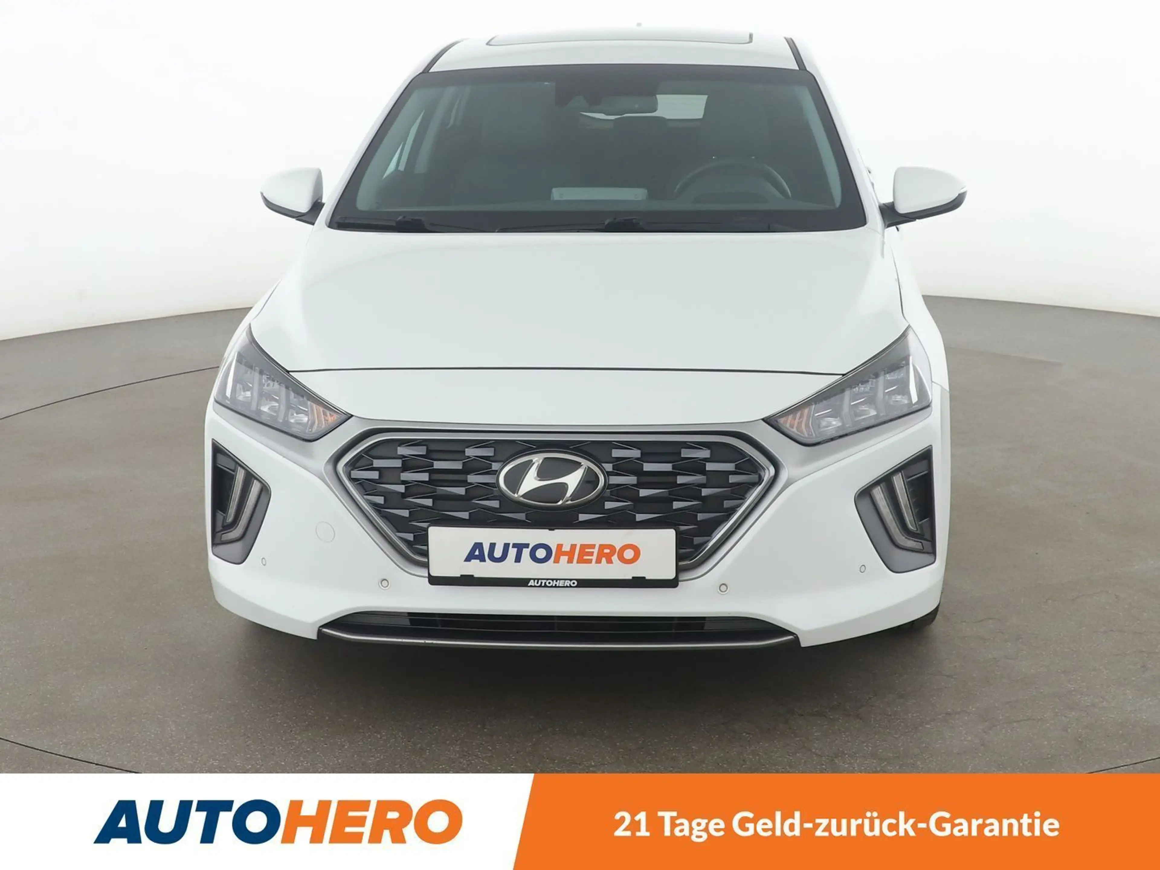 Hyundai IONIQ 1.6 Hybrid Prime Aut*NAVI*LED*ACC*CAM*PDC*SHZ* — photo 9