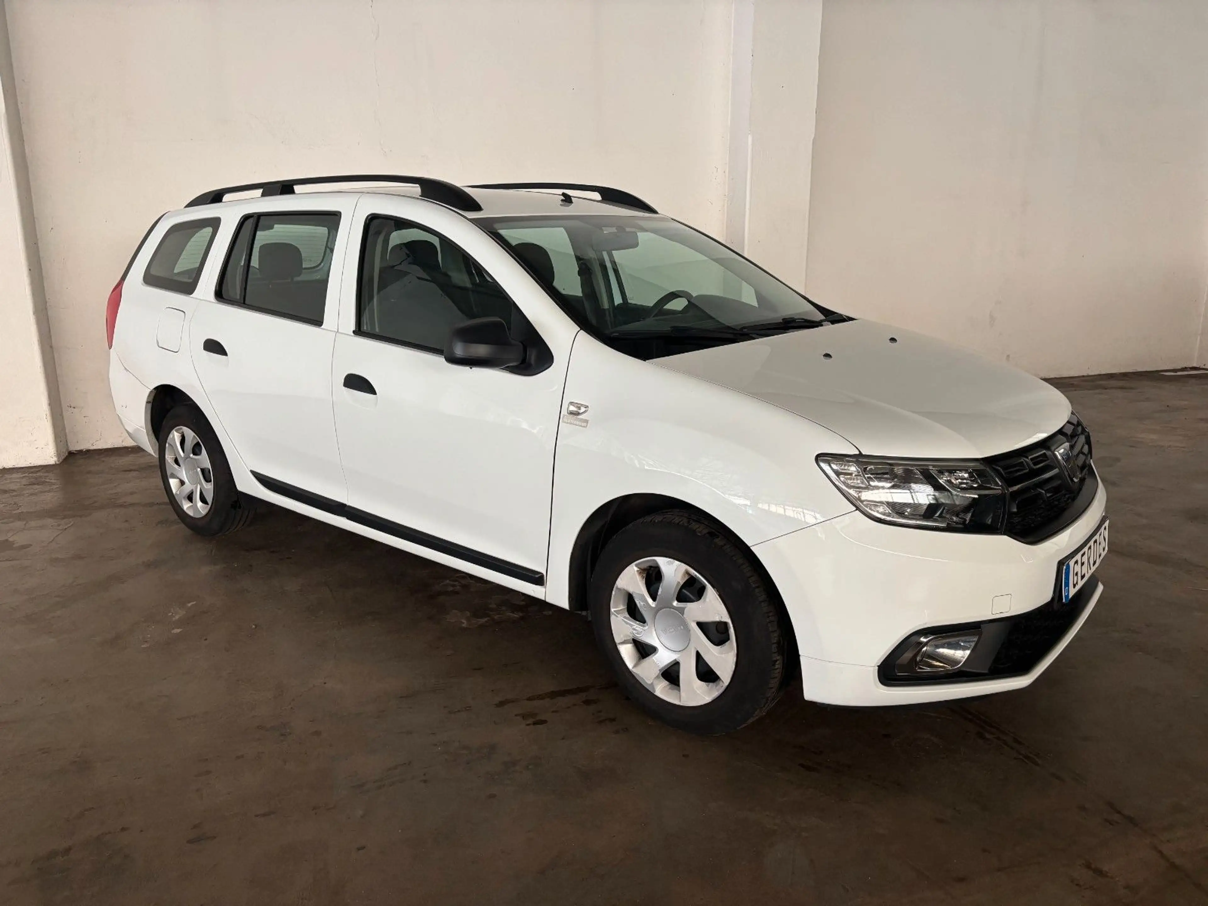 Dacia Logan MCV 0.9 TCe 90 Essential — photo 6