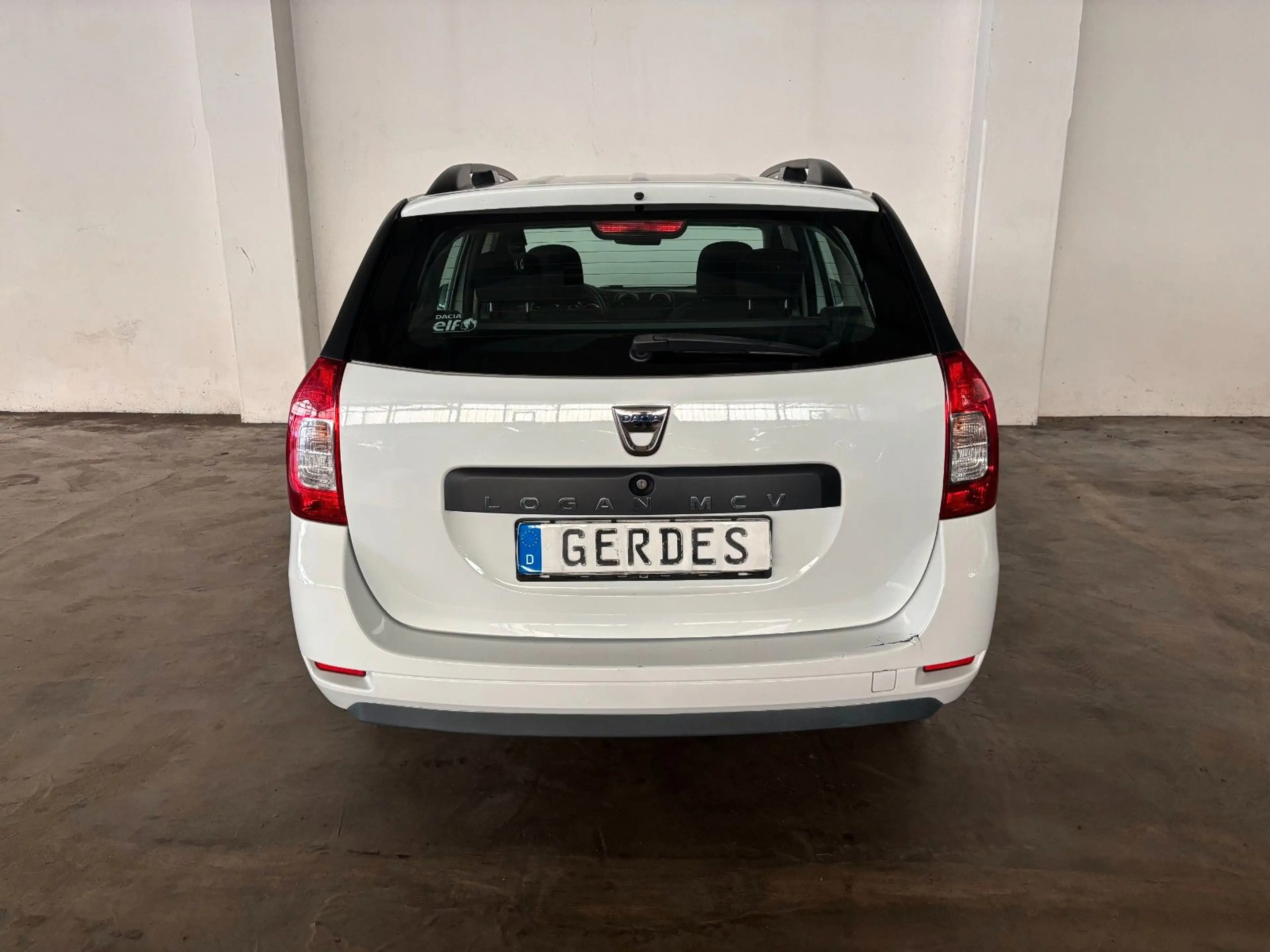 Dacia Logan MCV 0.9 TCe 90 Essential — photo 9