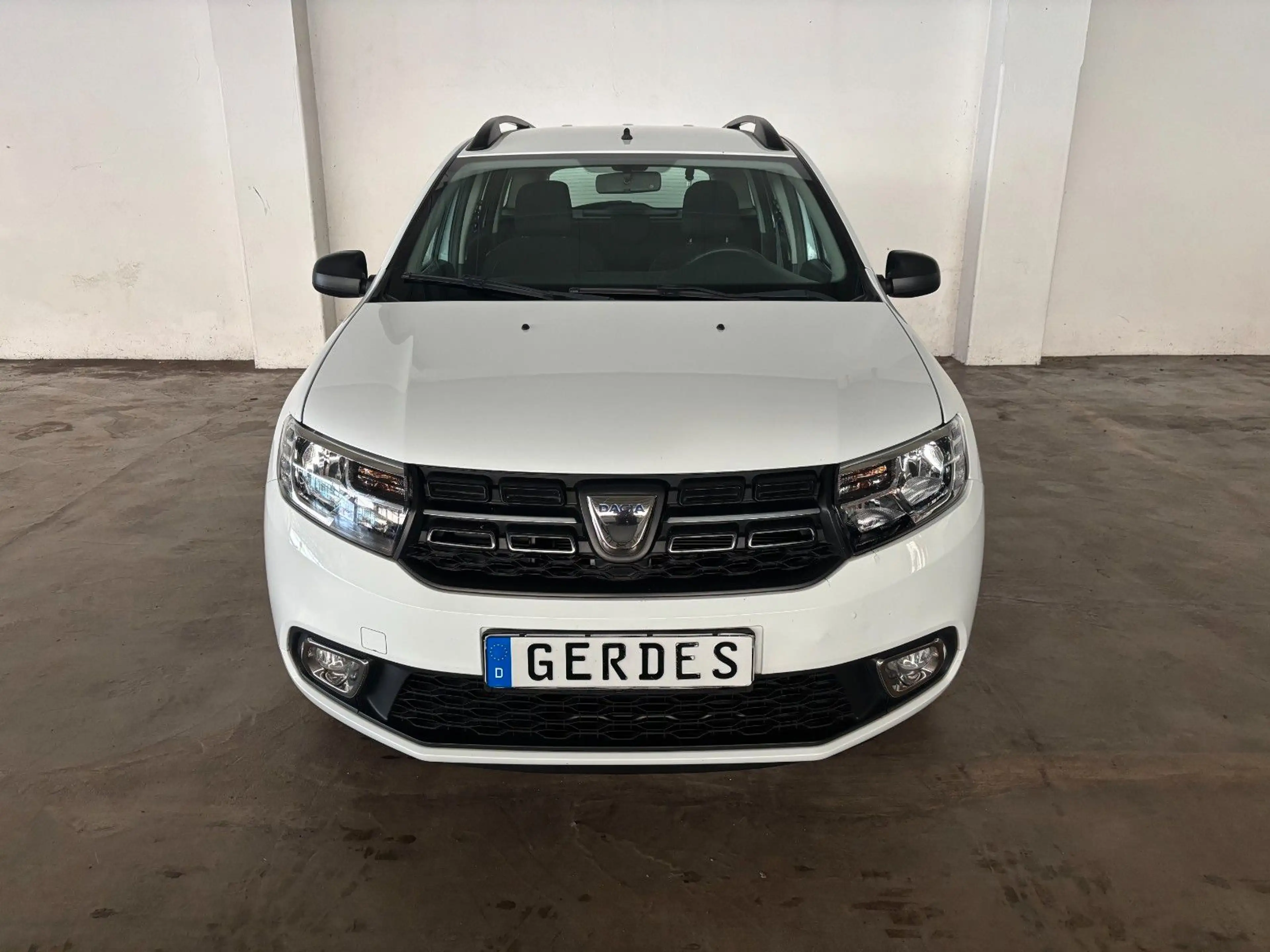 Dacia Logan MCV 0.9 TCe 90 Essential — photo 4