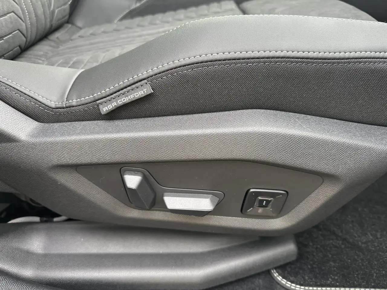 Peugeot 3008 3008 Hybrid — photo 7