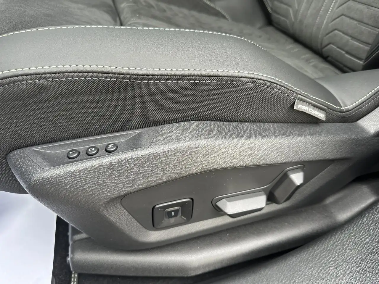 Peugeot 3008 3008 Hybrid — photo 5