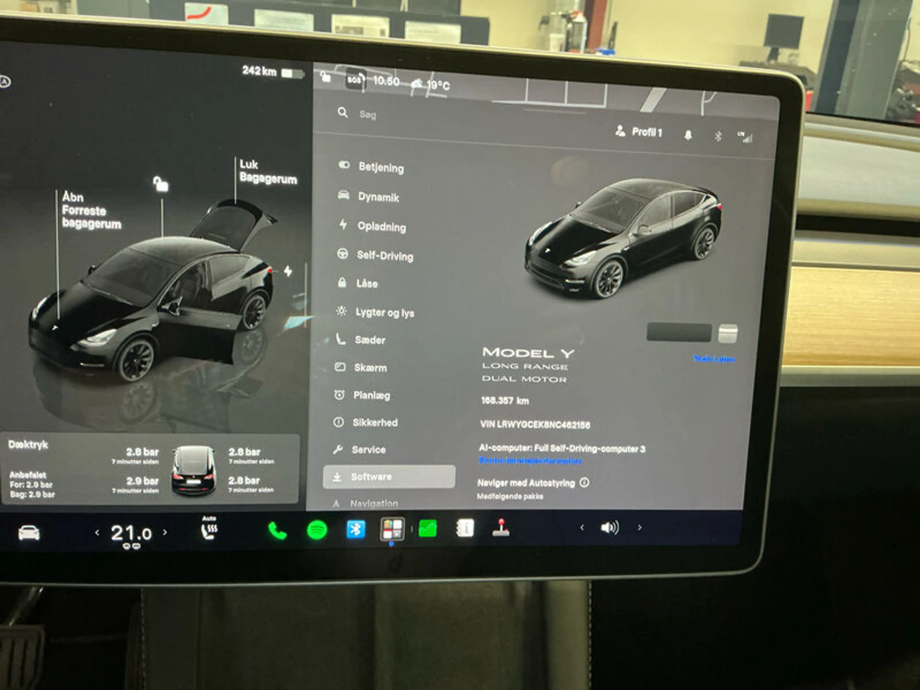 Tesla Model Y NAVI KLIMA LED RADIO TEMPO MFL PANO SHZ GSD DAB KAMERA Leder — photo 9