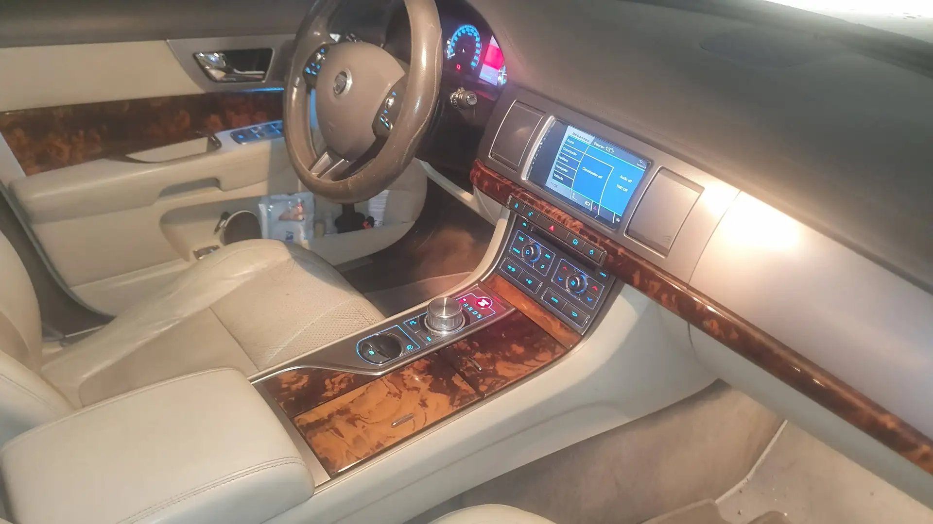 Jaguar XF XF 4.2 V8 SV8 Aut. S Azul - 2