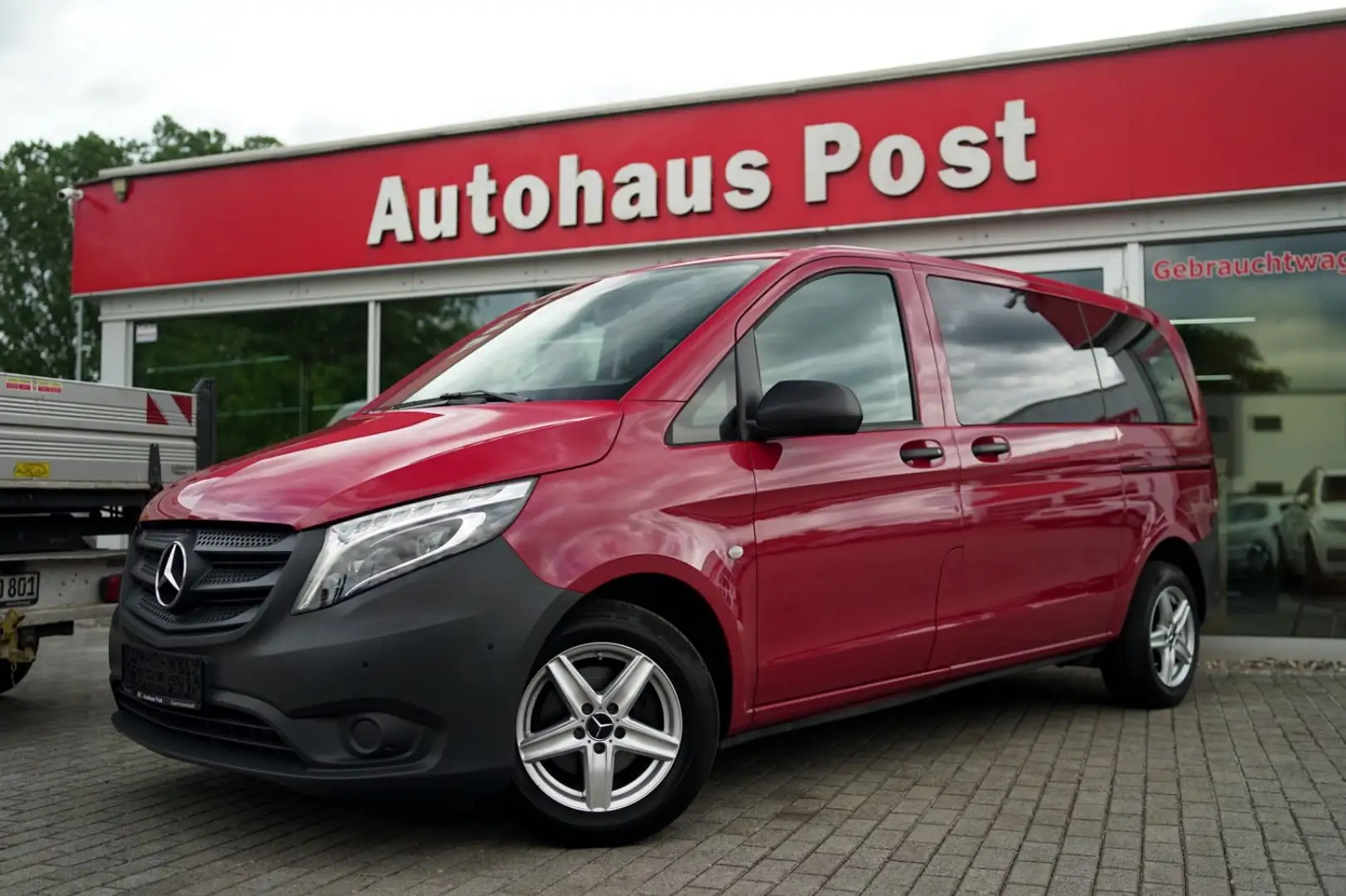 Mercedes-Benz Vito Tourer 116 CDI Edition LED Kamera NAV Sitzh Rouge - 1
