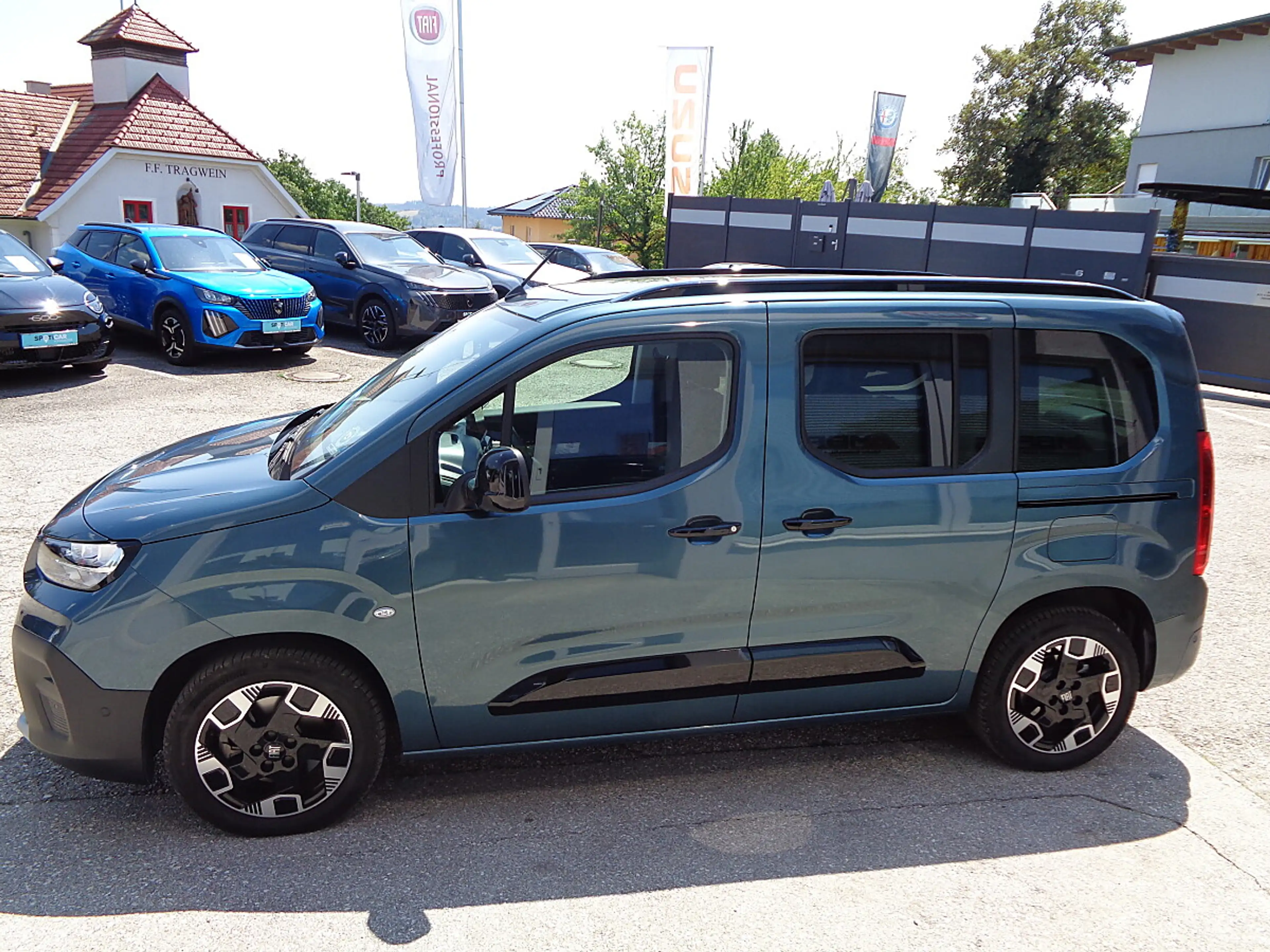 Fiat Doblo M Diesel 130 S&S Aut. PANORAMA NAVI KAMERA SCHI... — photo 9